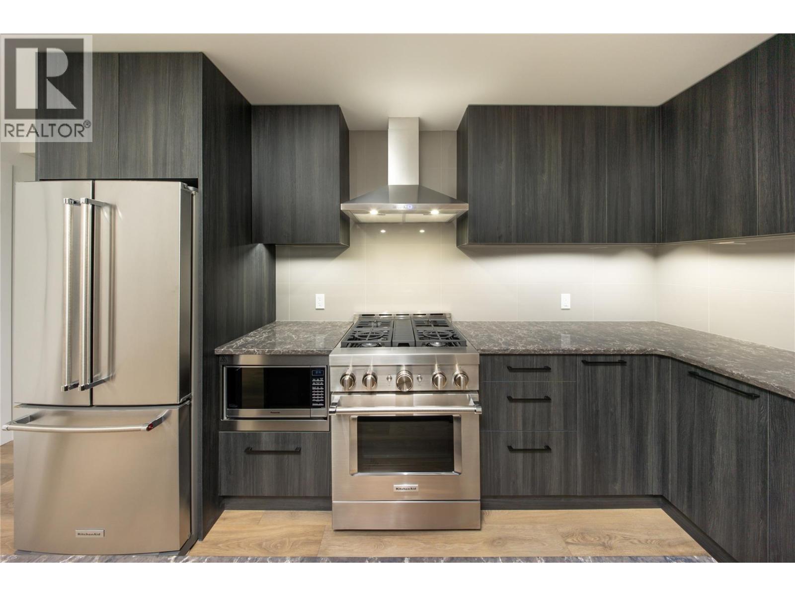 3051 Abbott Street Unit# 401