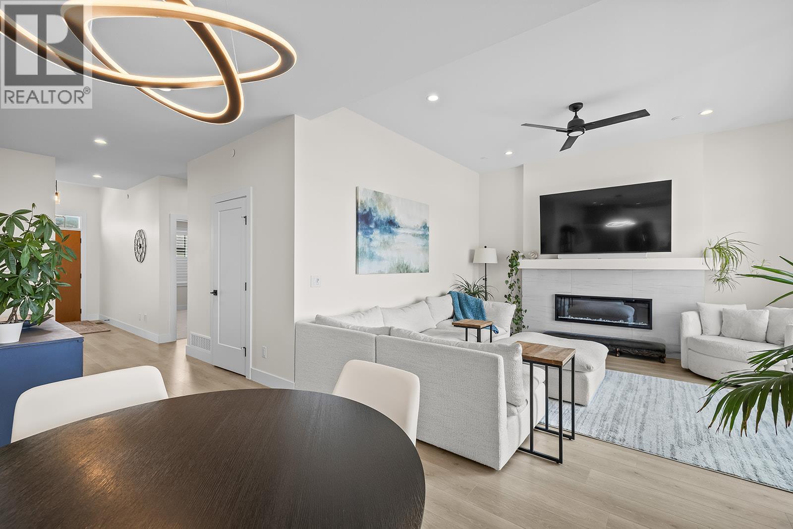 796 Kuipers Crescent Unit# 16