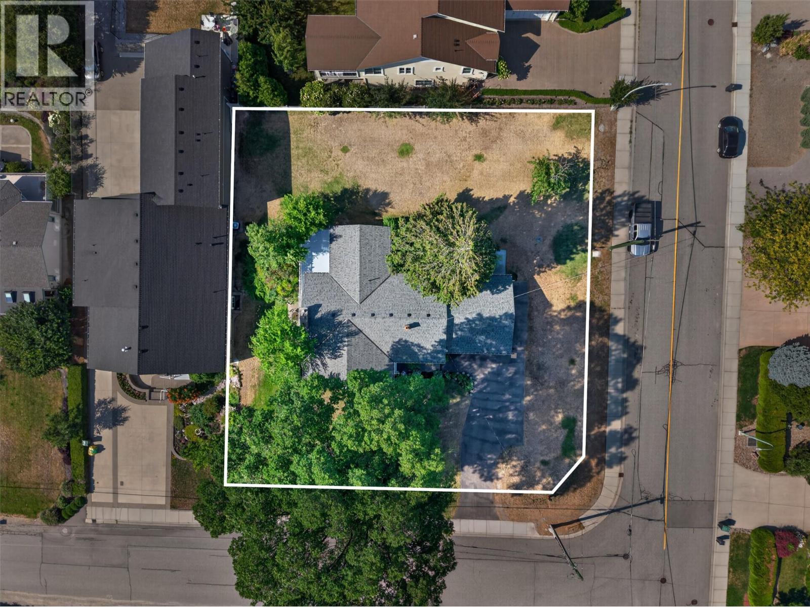 800 Montigny Road