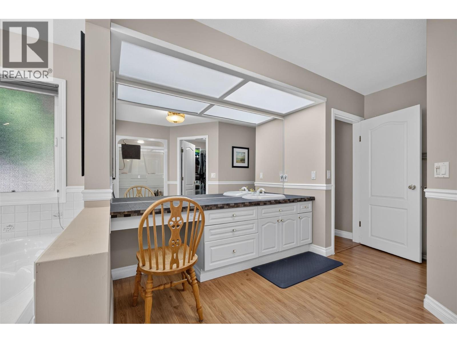 800 Montigny Road