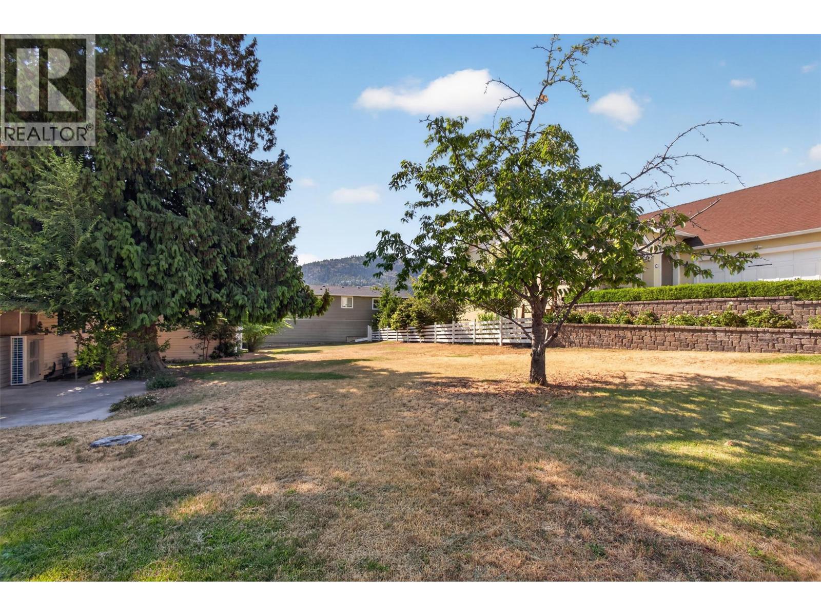 800 Montigny Road