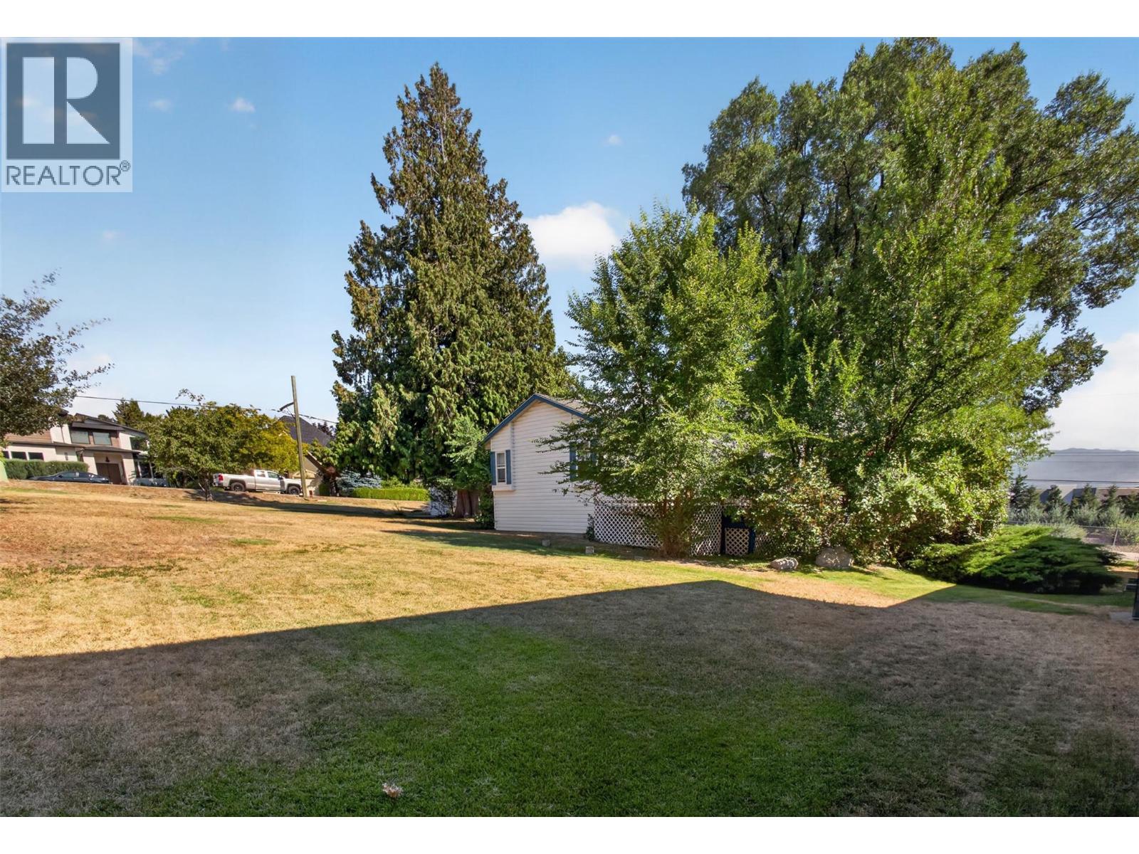 800 Montigny Road