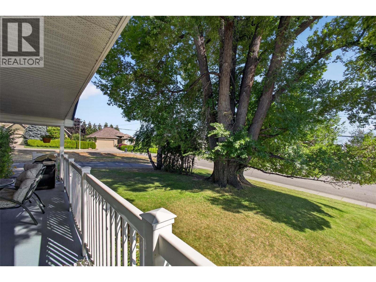 800 Montigny Road