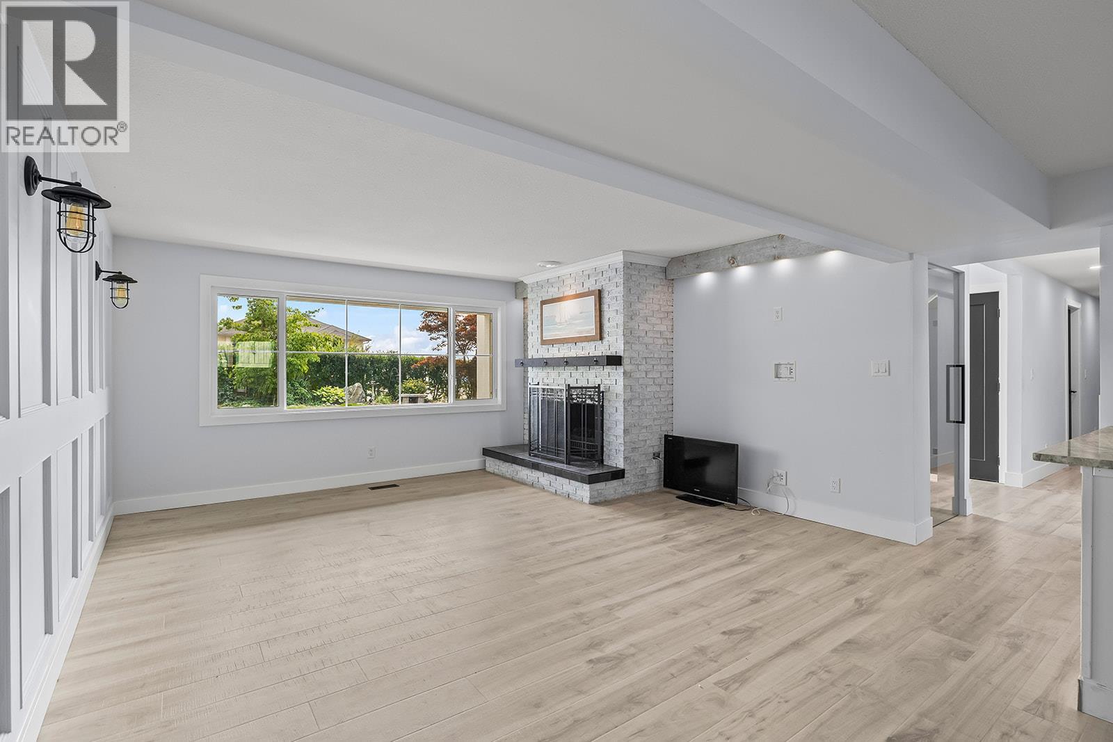 2340 Thacker Drive