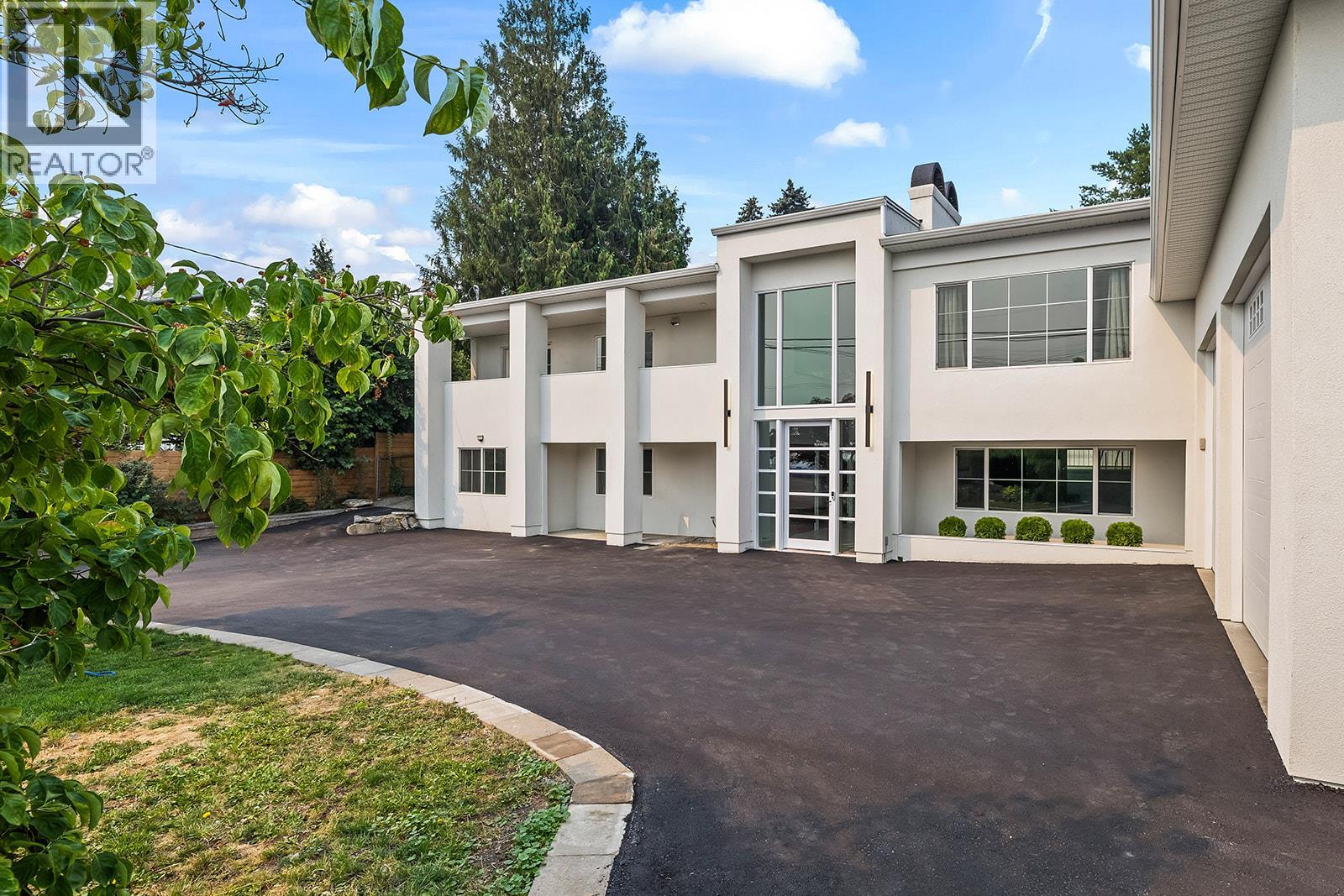 2340 Thacker Drive