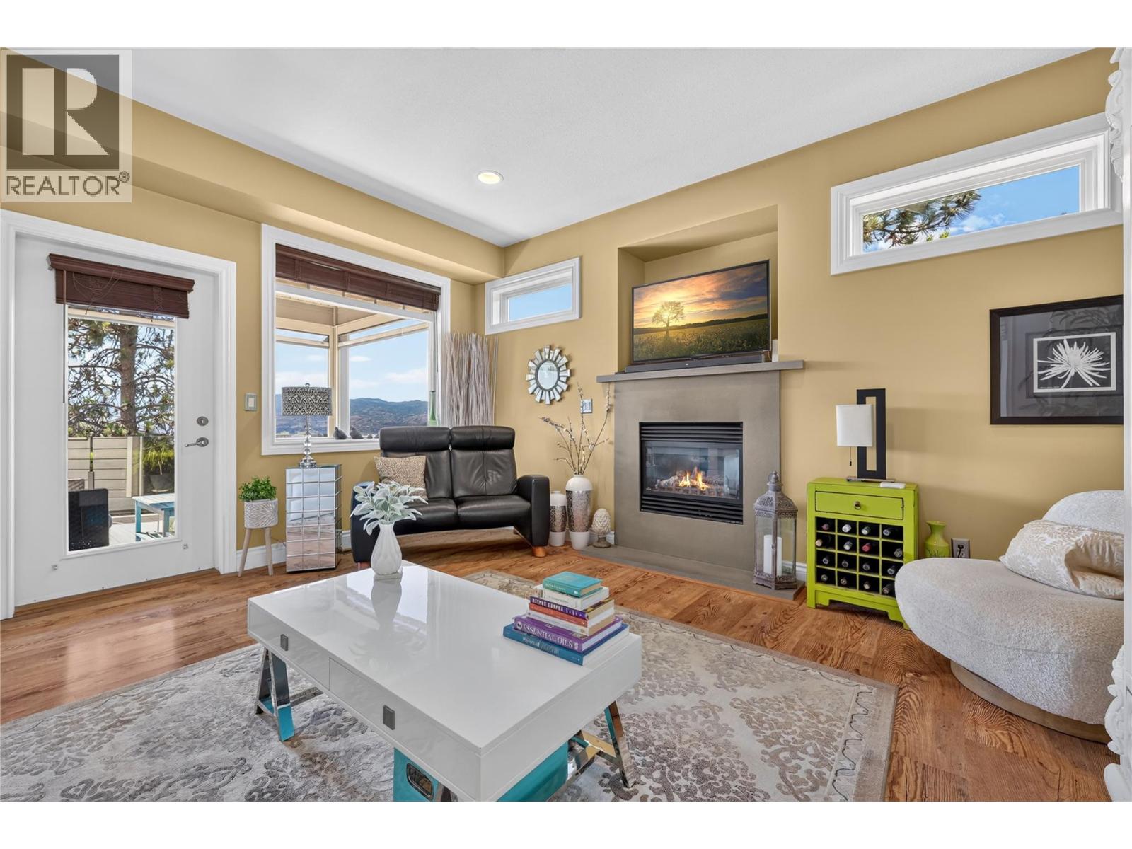 1124 Peak Point Drive