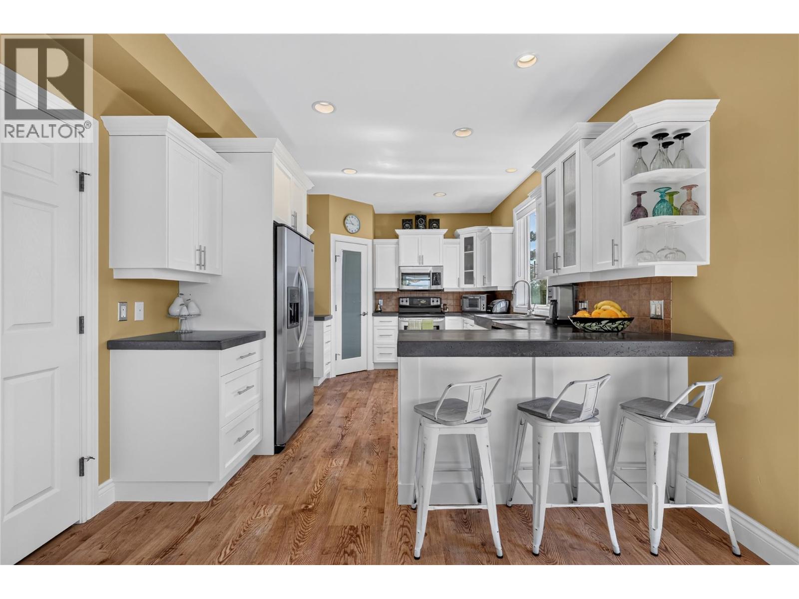 1124 Peak Point Drive