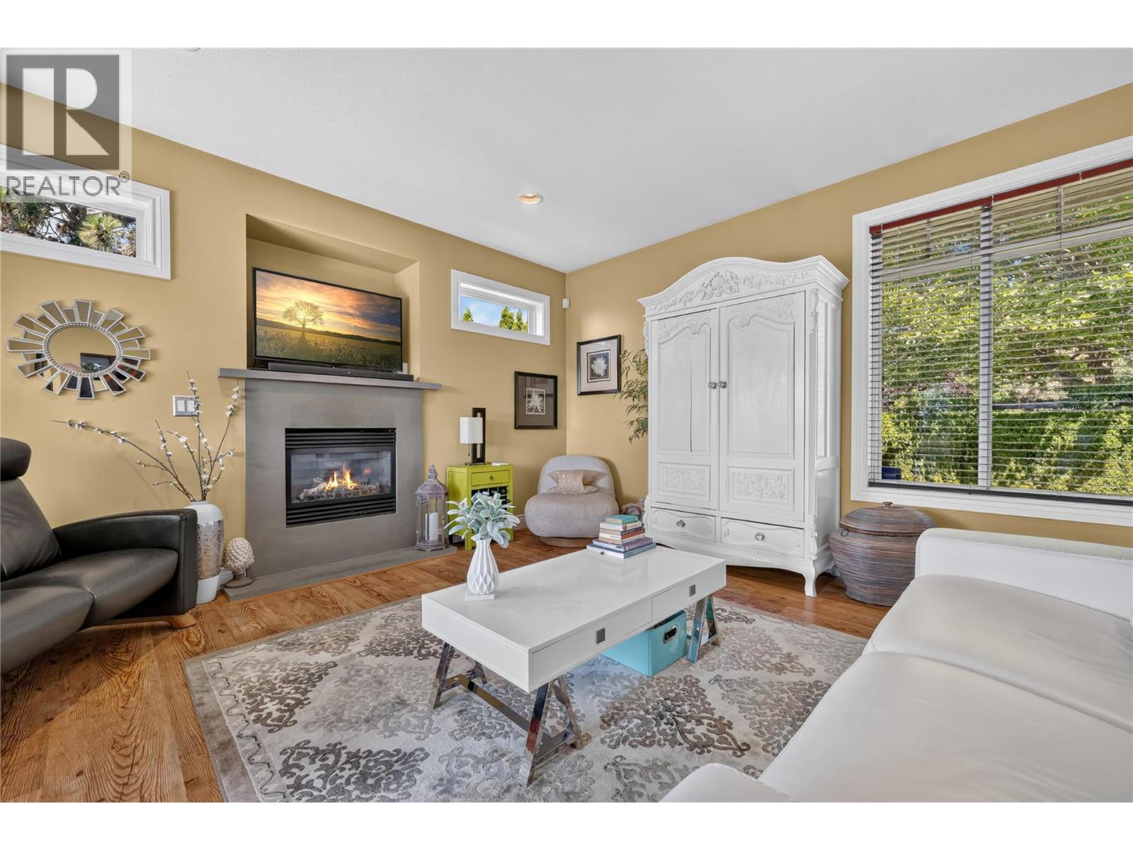 1124 Peak Point Drive