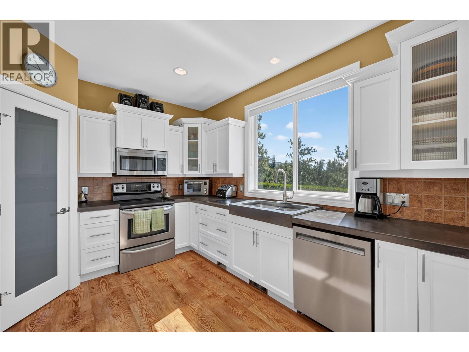 1124 Peak Point Drive