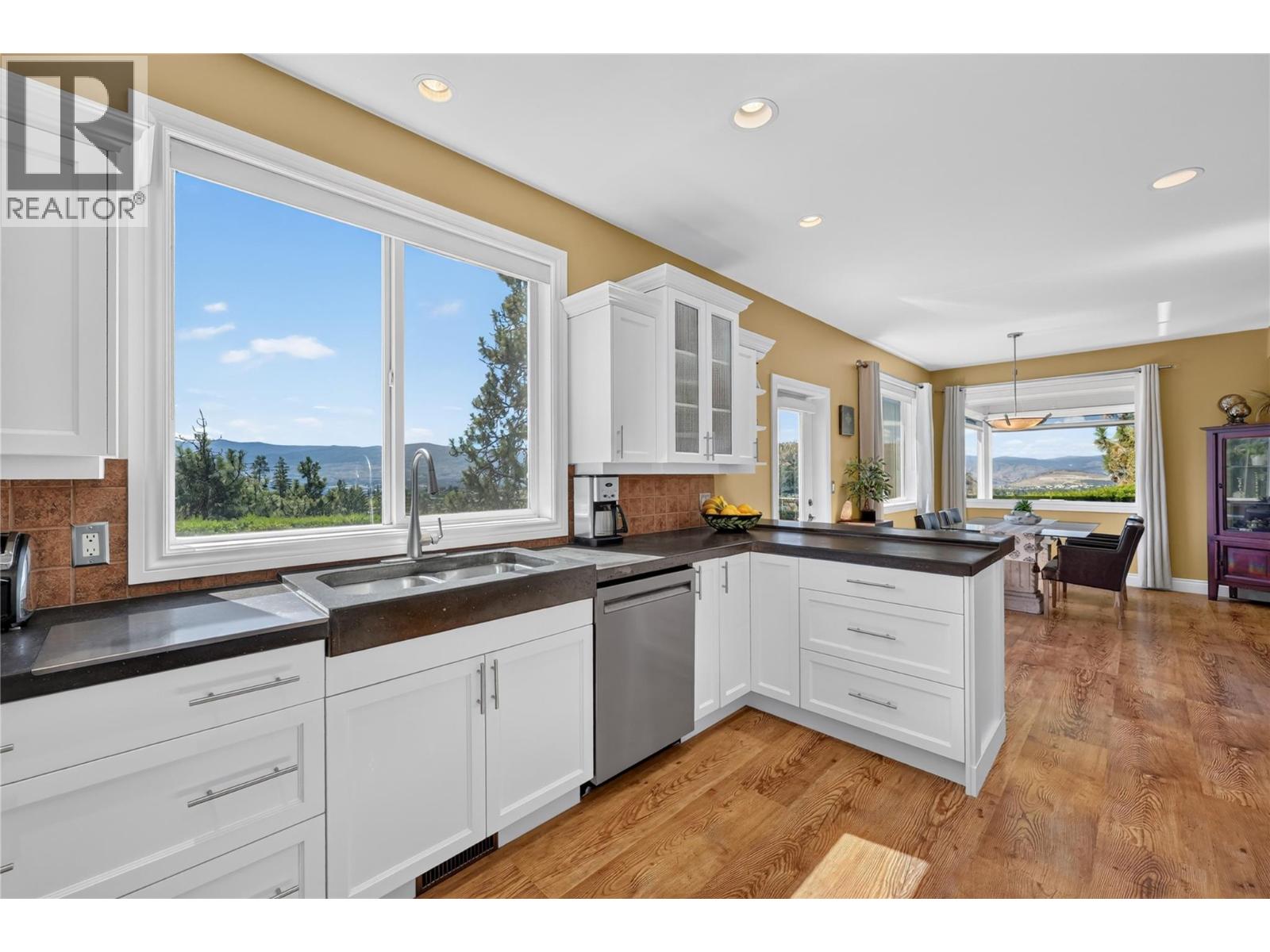 1124 Peak Point Drive