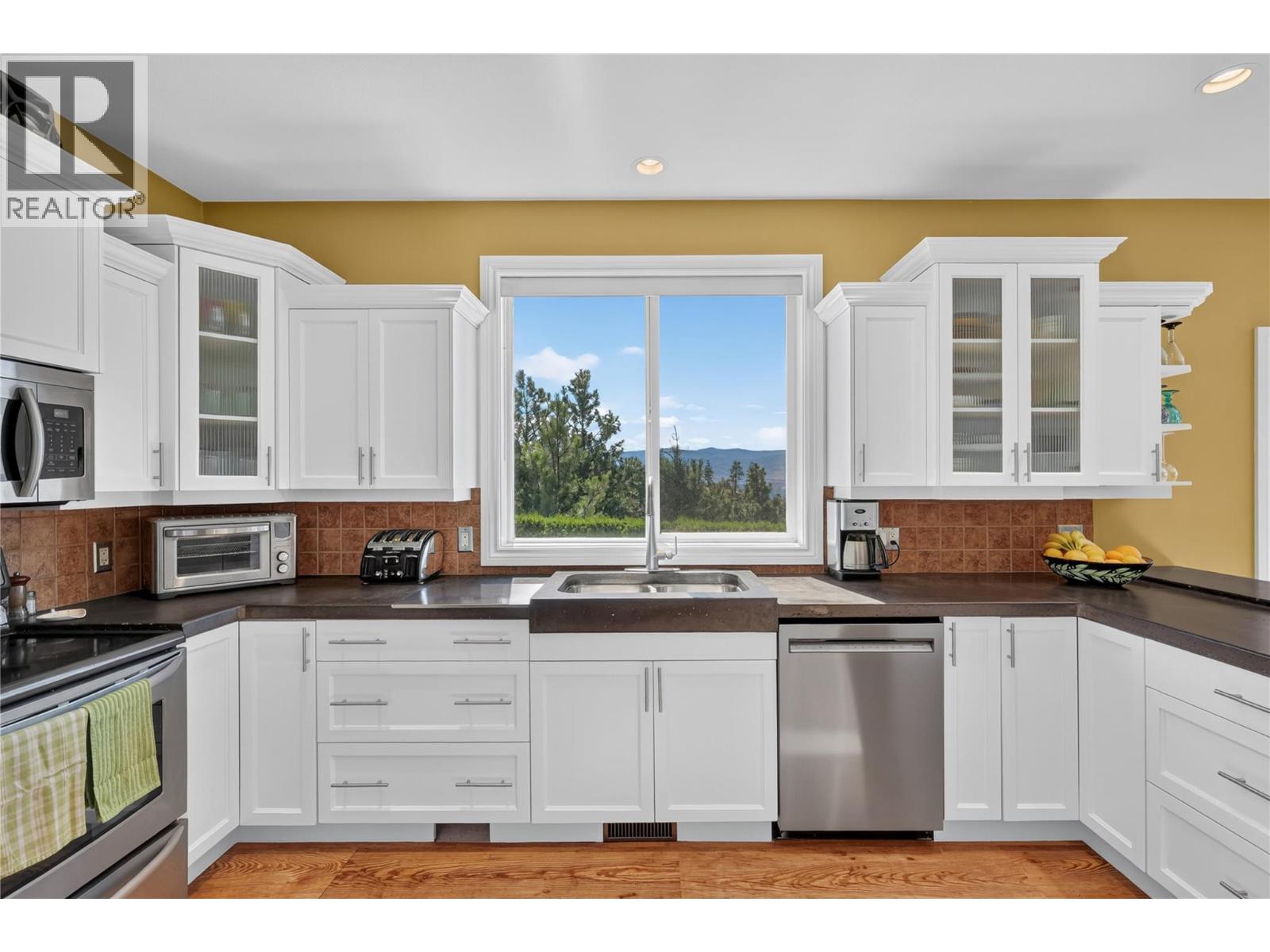 1124 Peak Point Drive