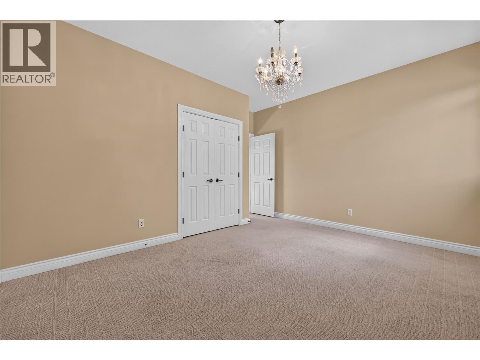 1124 Peak Point Drive