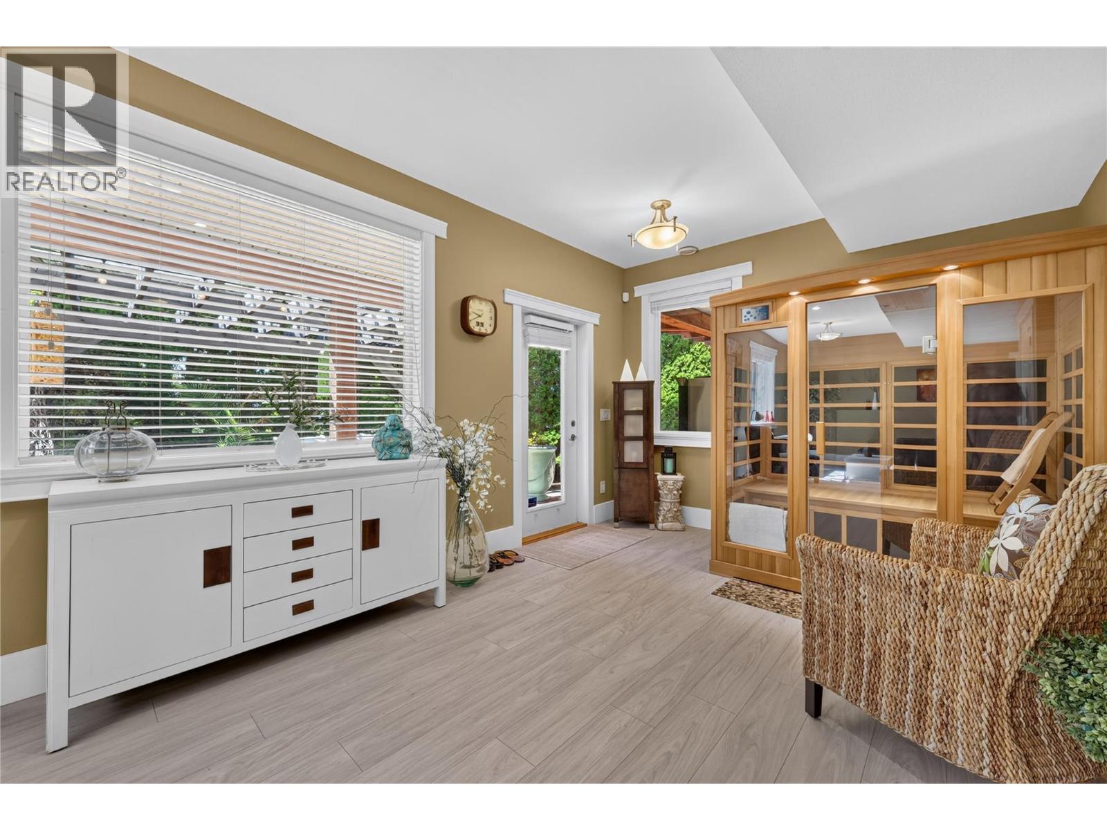 1124 Peak Point Drive