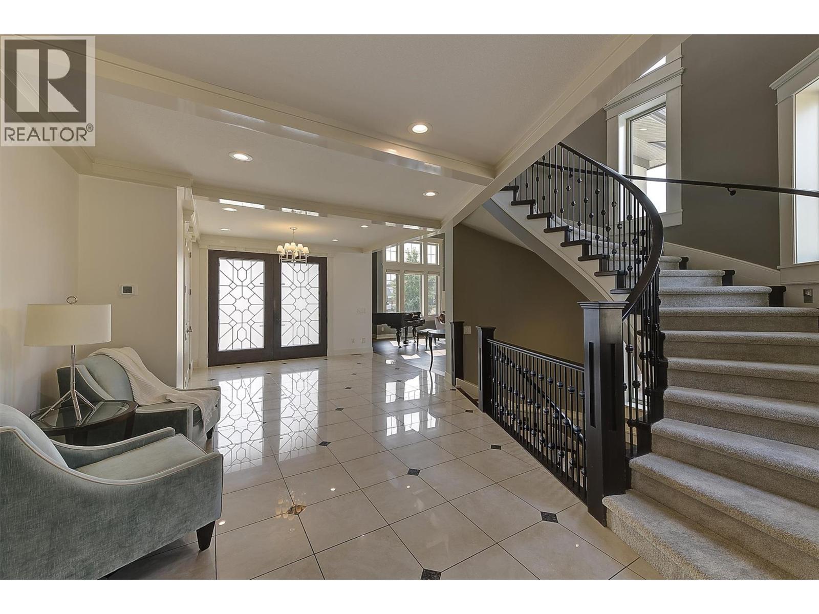 4466 Rattenbury Court
