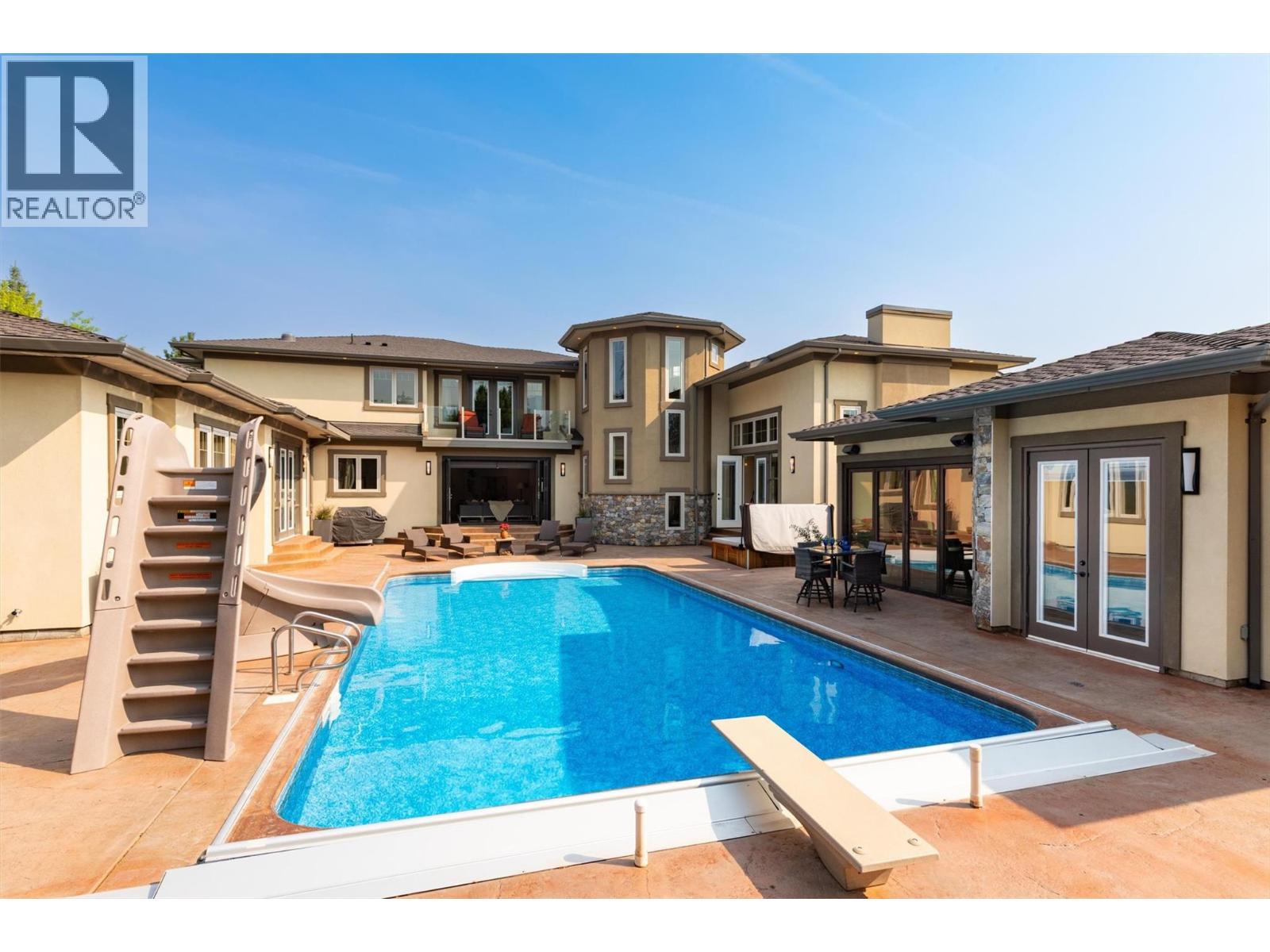 4466 Rattenbury Court