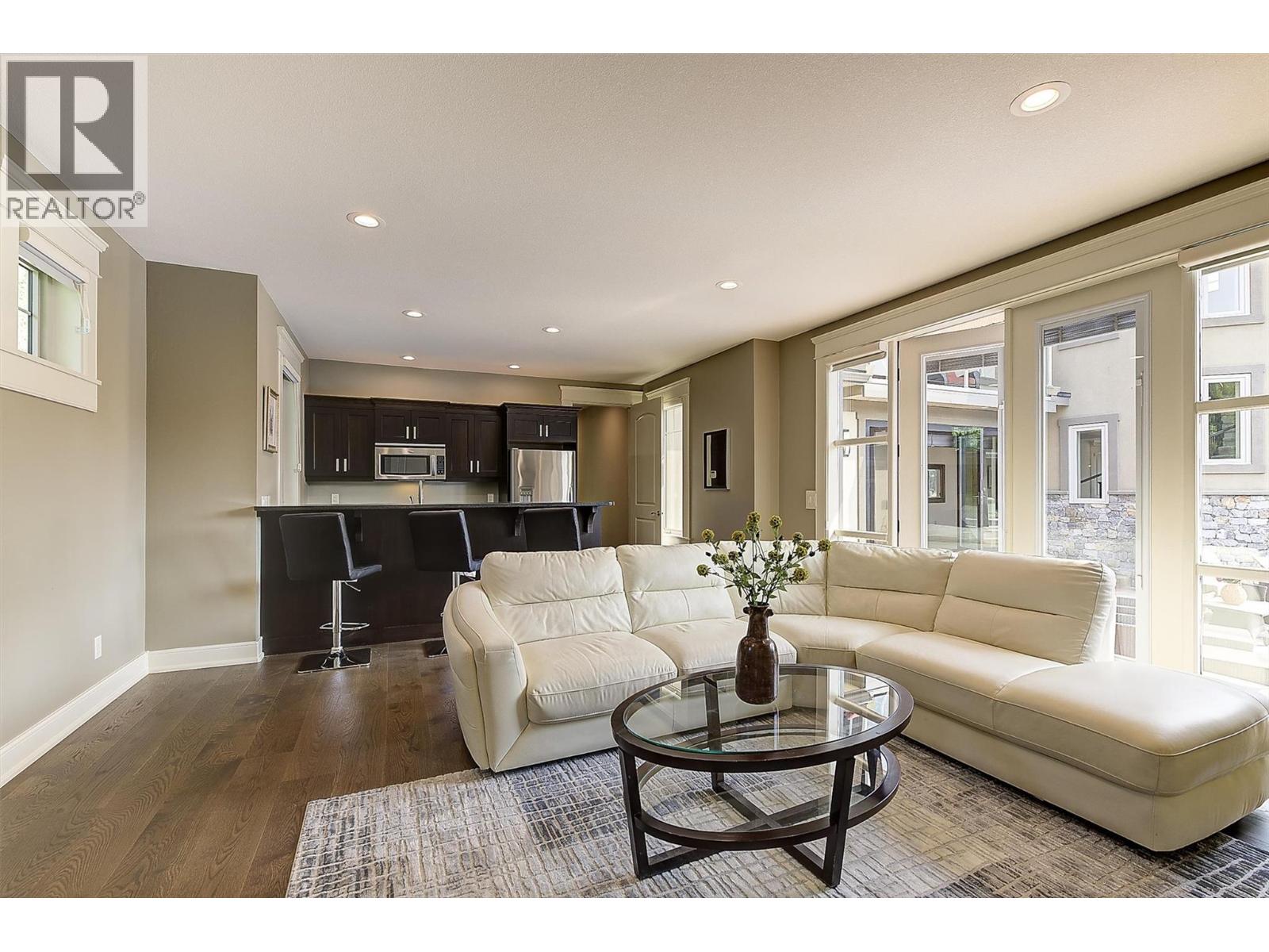 4466 Rattenbury Court
