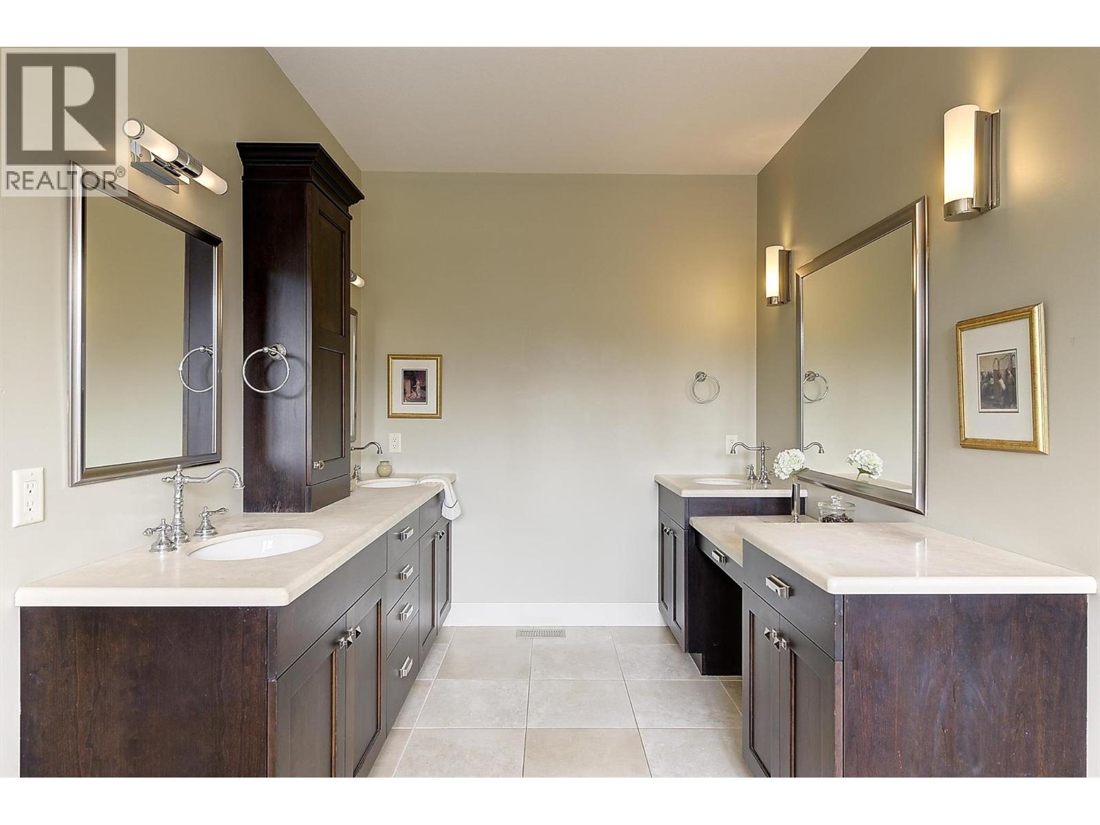 4466 Rattenbury Court