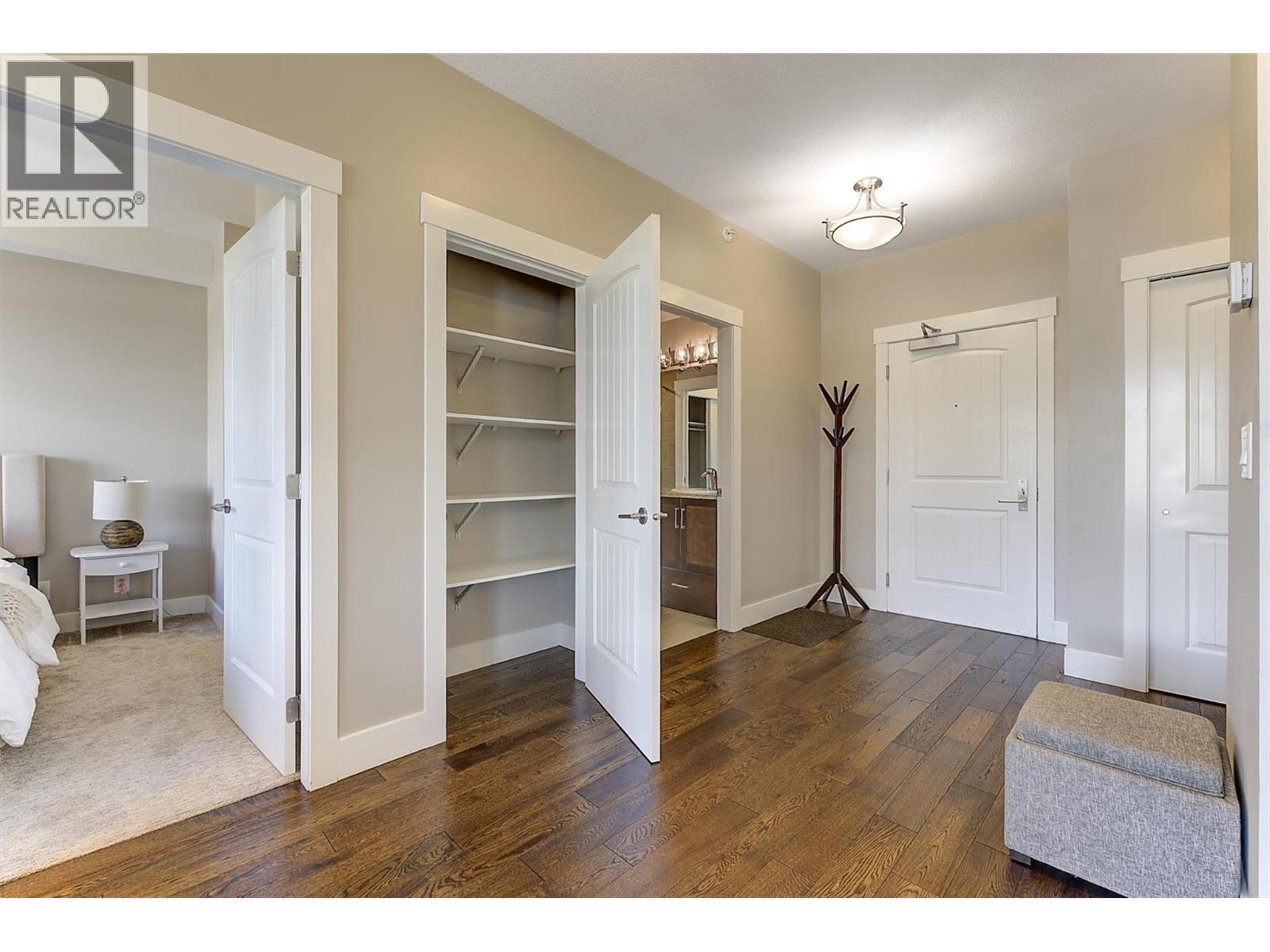 1165 Sutherland Avenue Unit# 405