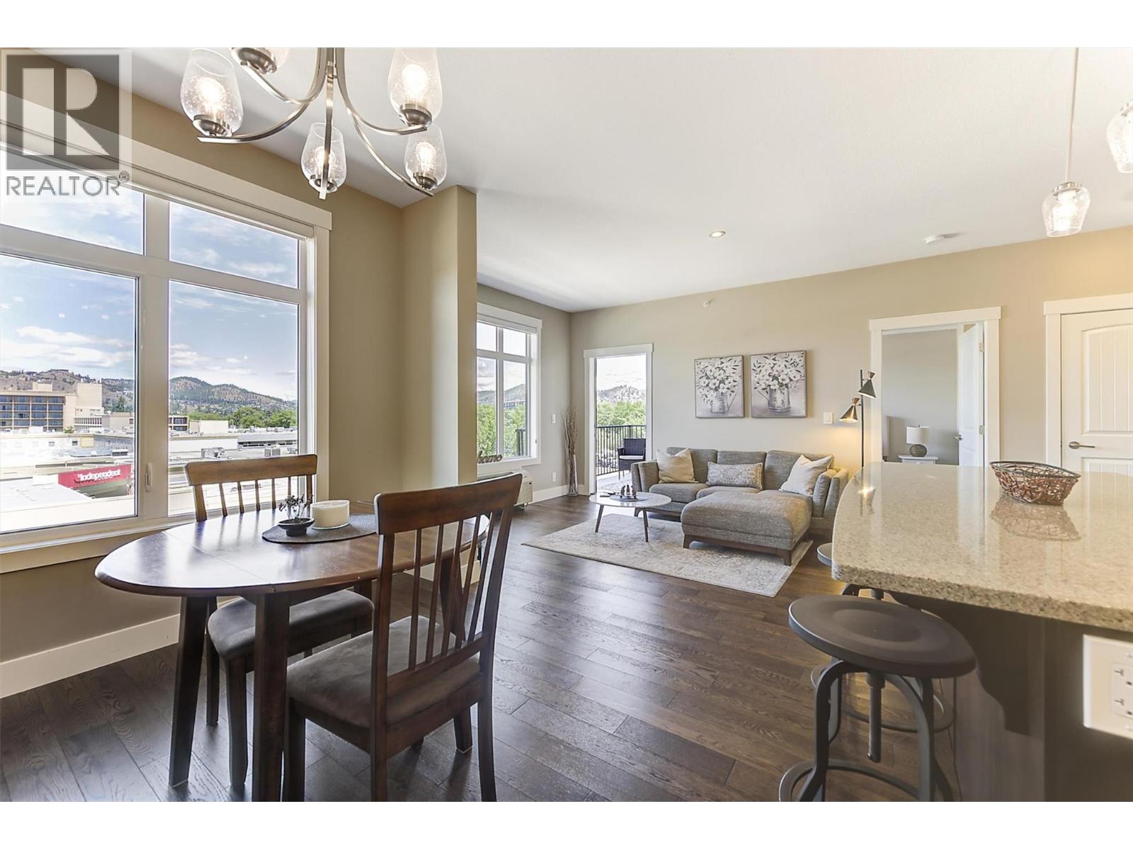 1165 Sutherland Avenue Unit# 405
