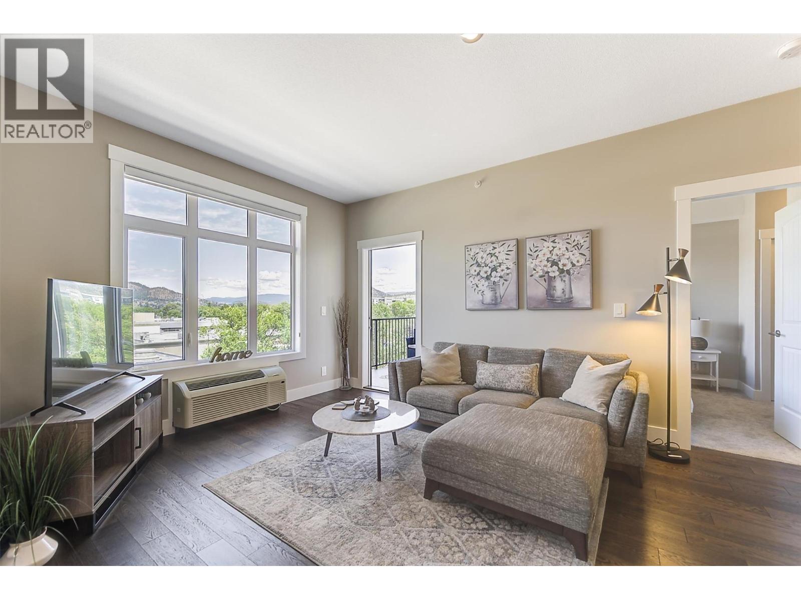 1165 Sutherland Avenue Unit# 405