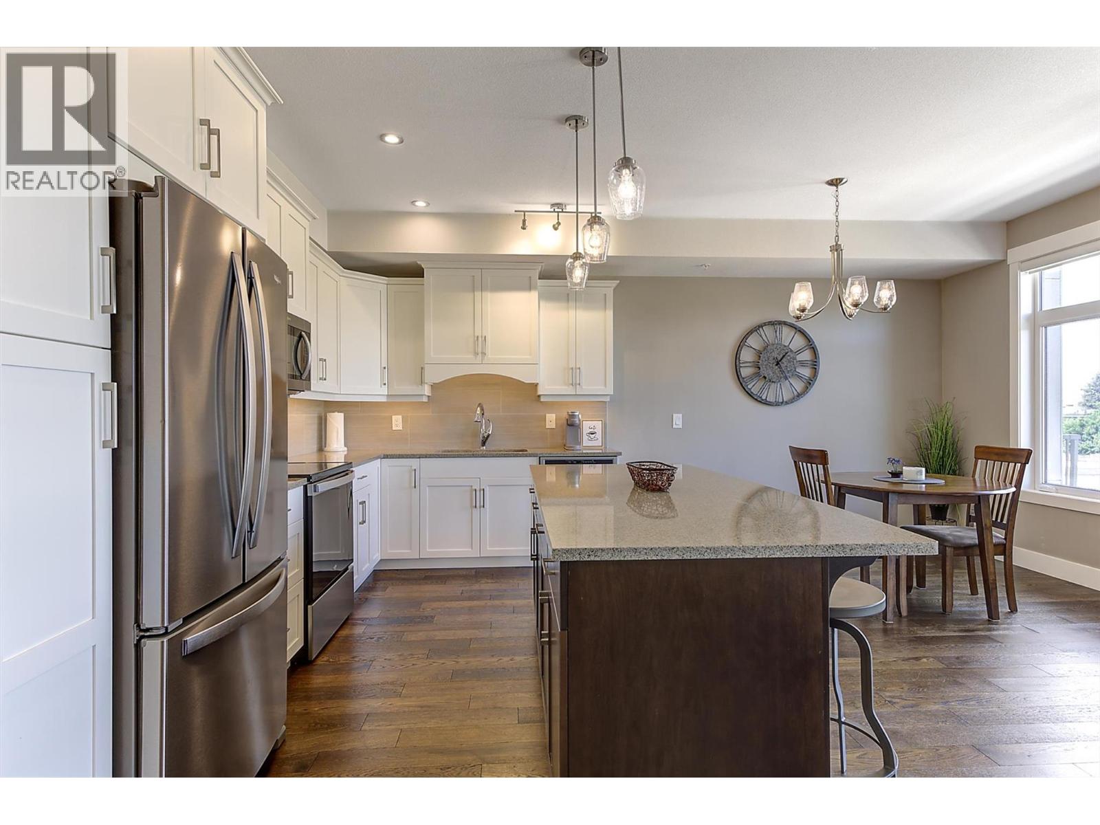 1165 Sutherland Avenue Unit# 405
