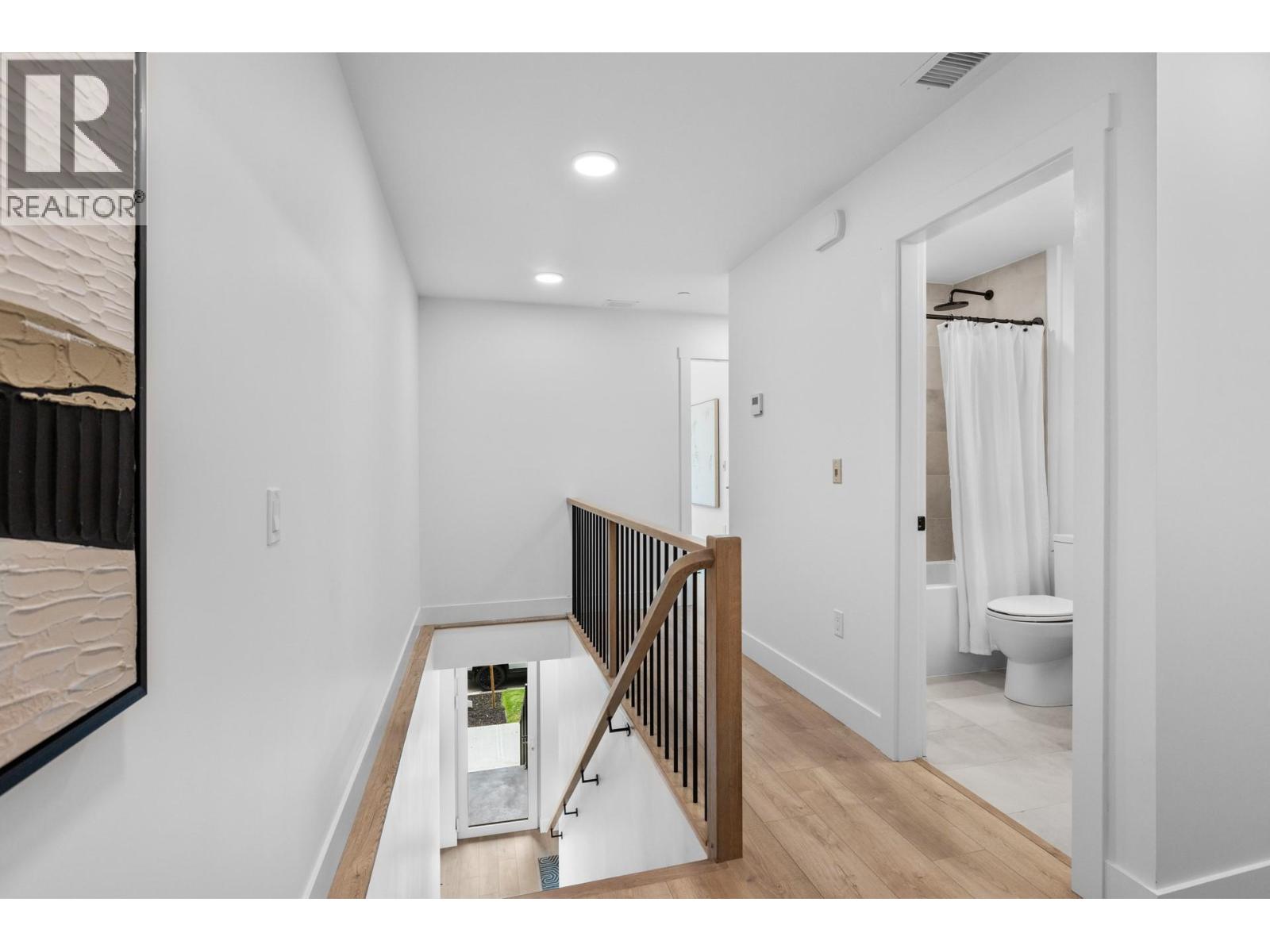 620 Coronation Avenue Unit# 102