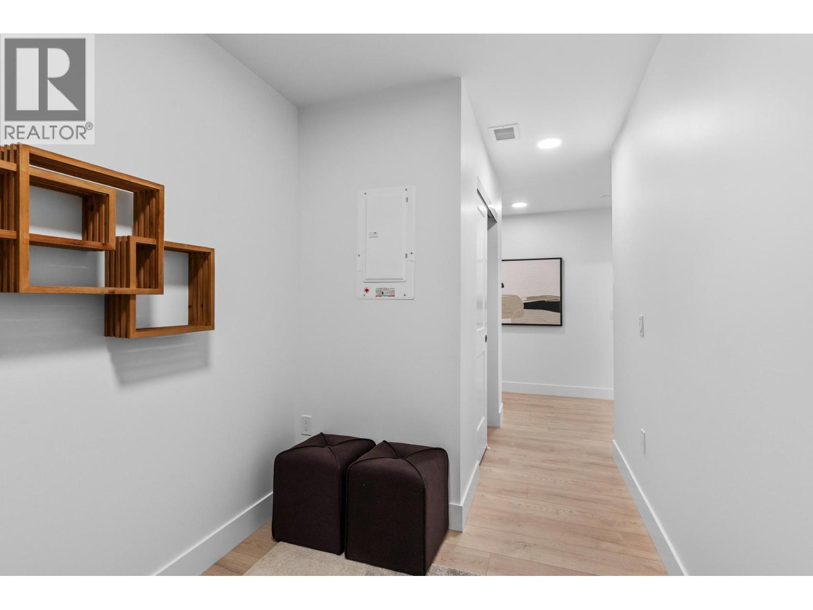 620 Coronation Avenue Unit# 102