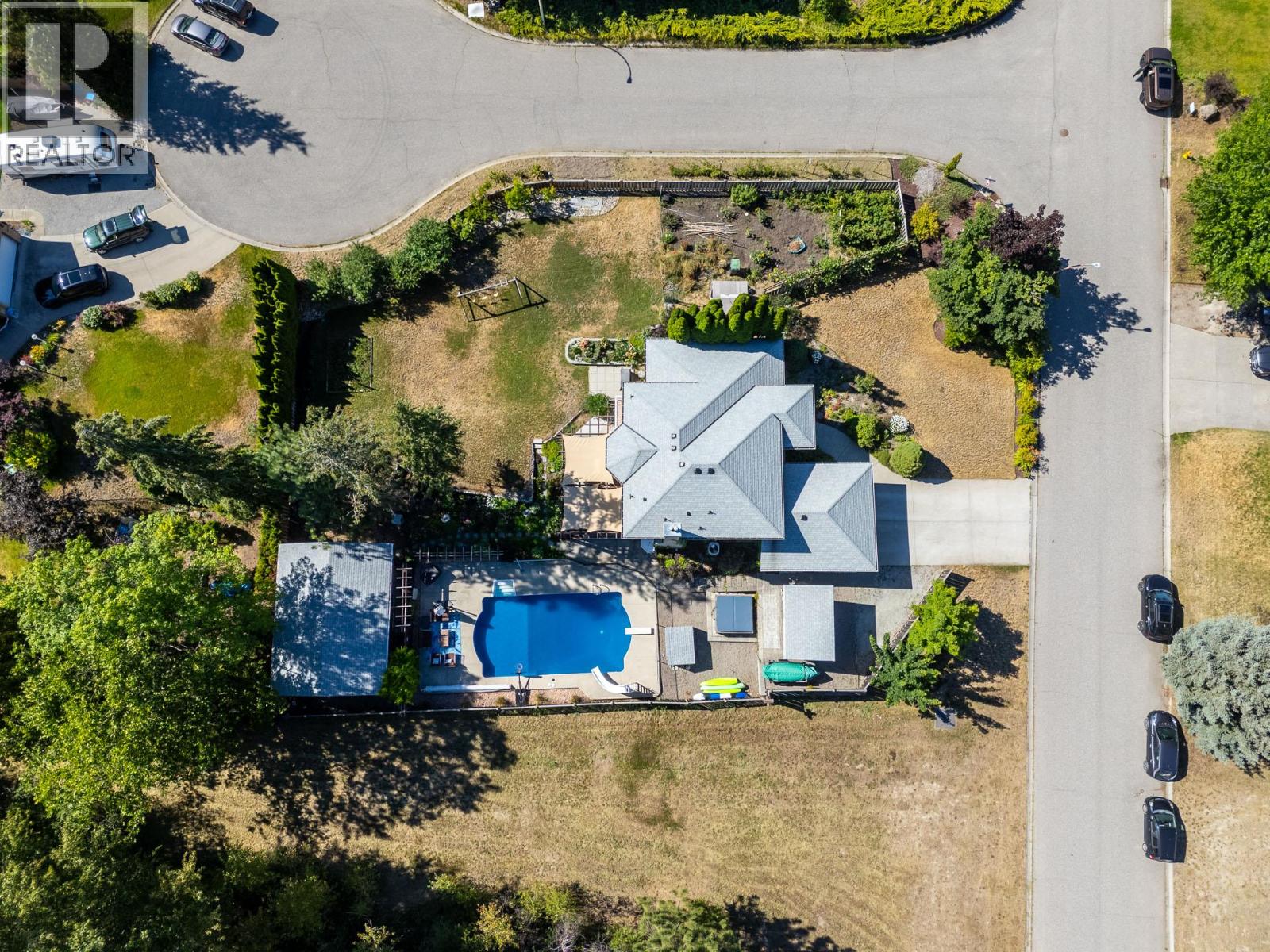 4015 Mahonia Drive
