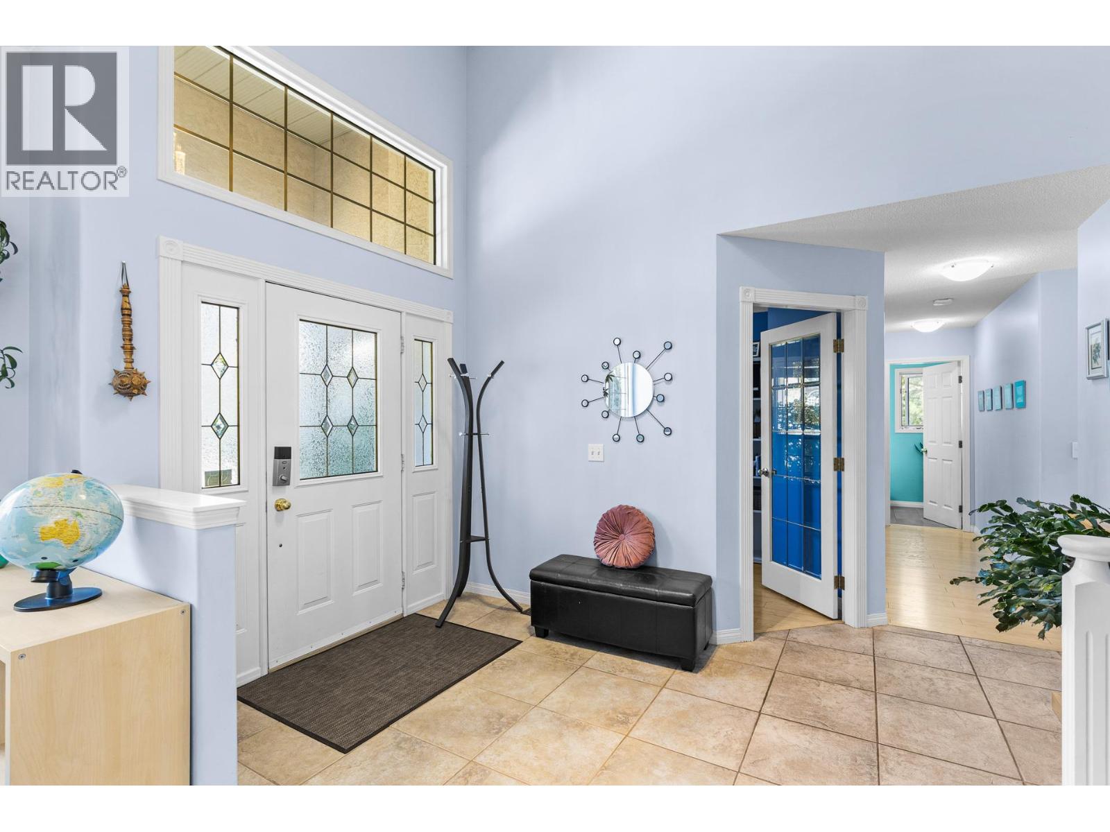 4015 Mahonia Drive