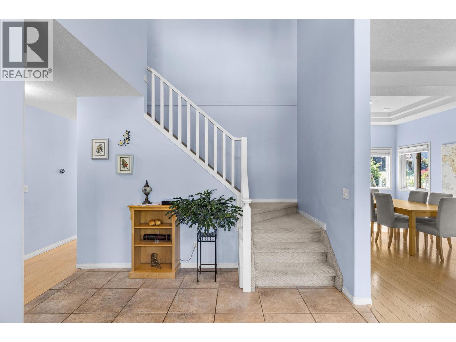 4015 Mahonia Drive