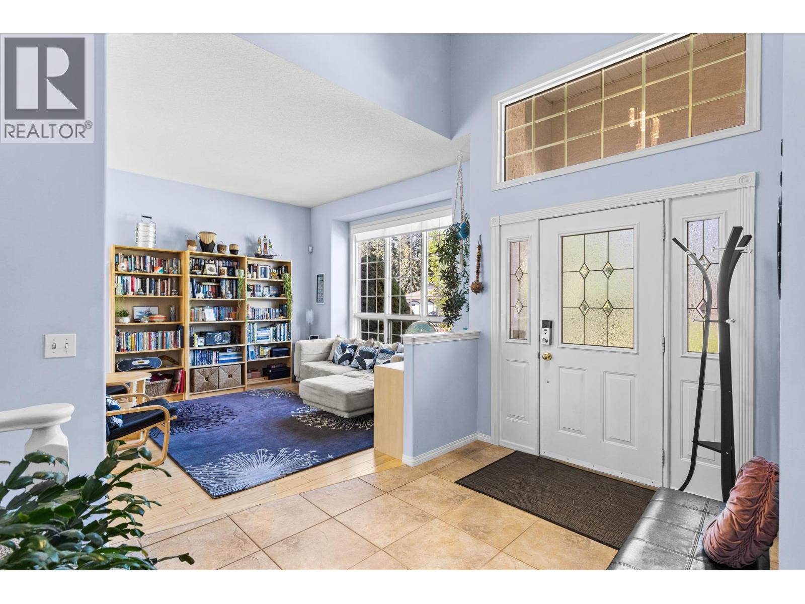 4015 Mahonia Drive