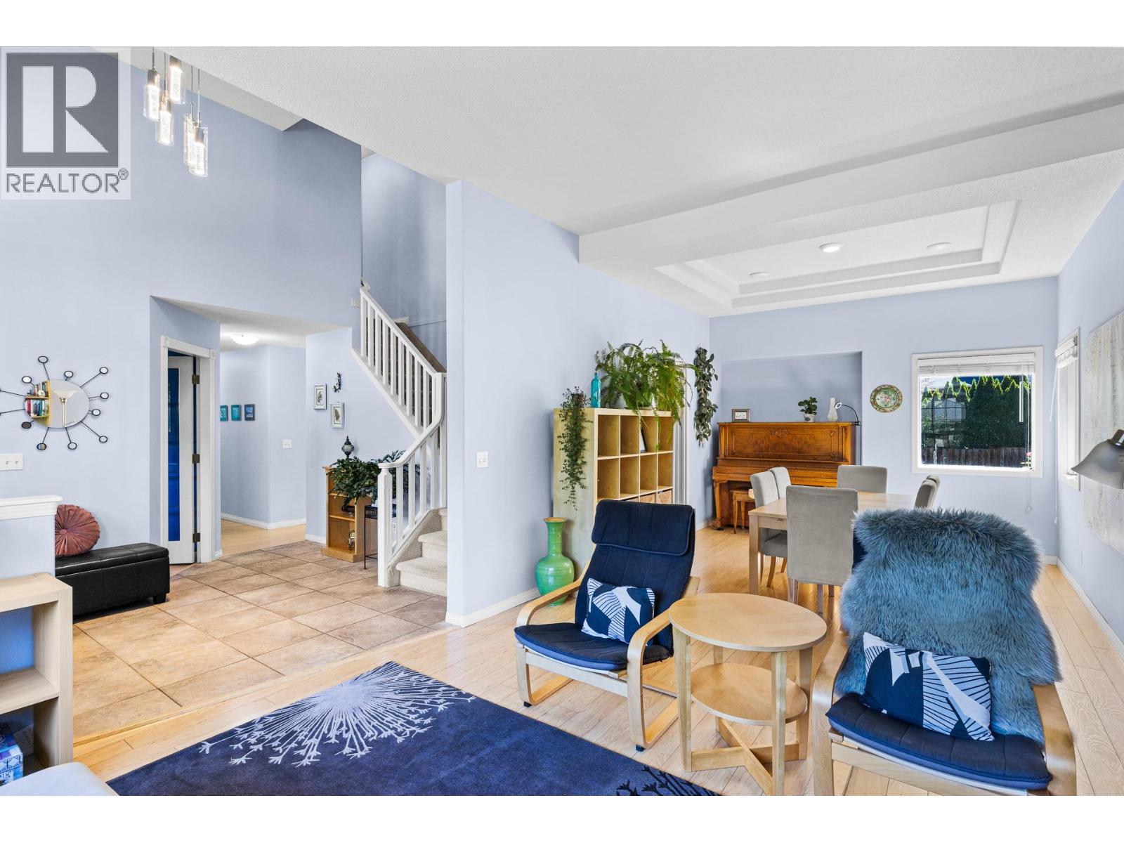 4015 Mahonia Drive