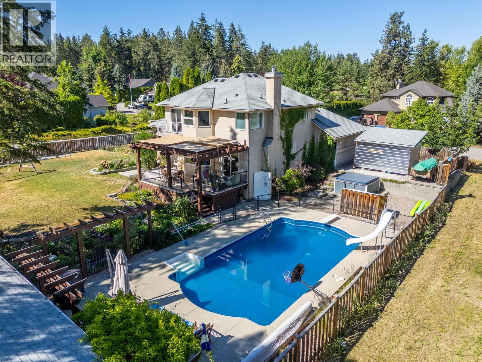 4015 Mahonia Drive
