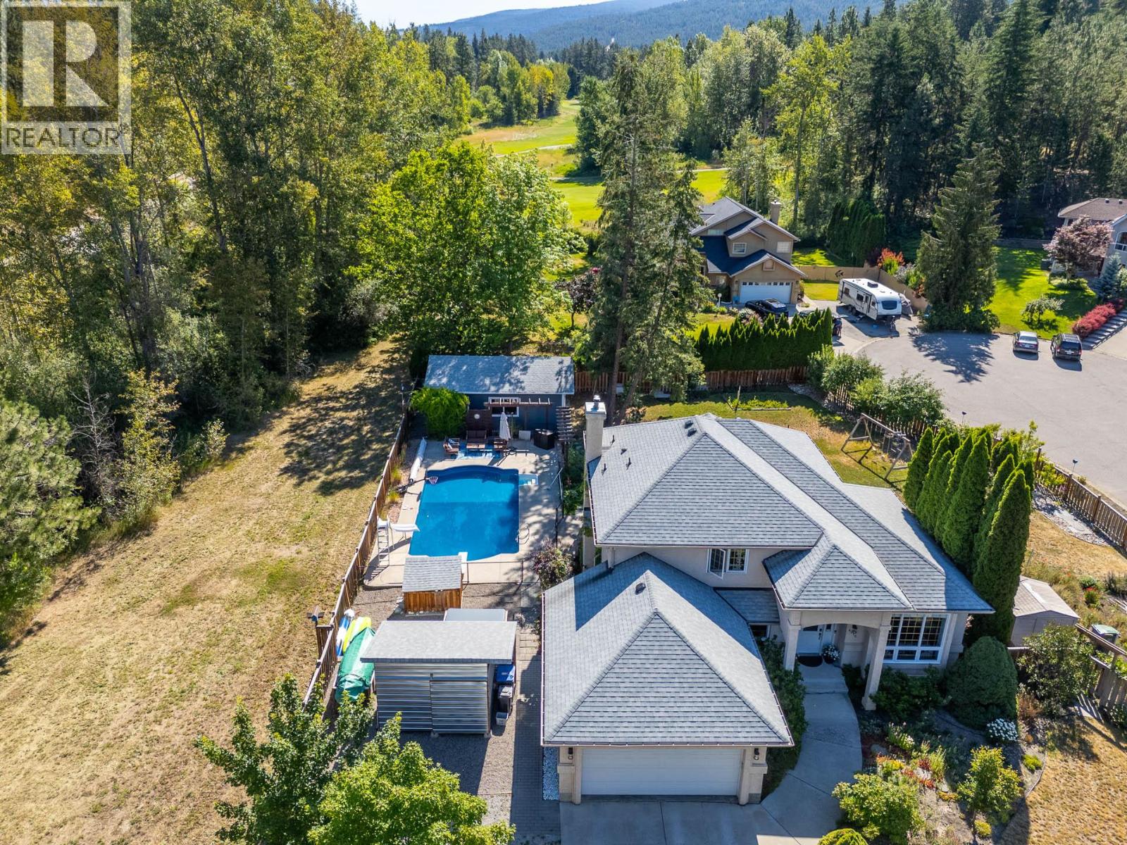 4015 Mahonia Drive