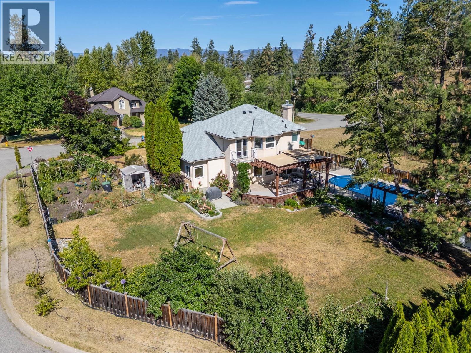 4015 Mahonia Drive