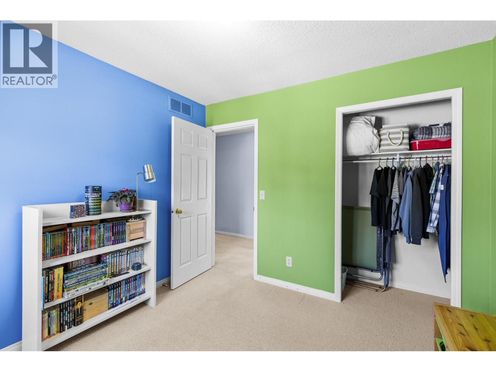 4015 Mahonia Drive