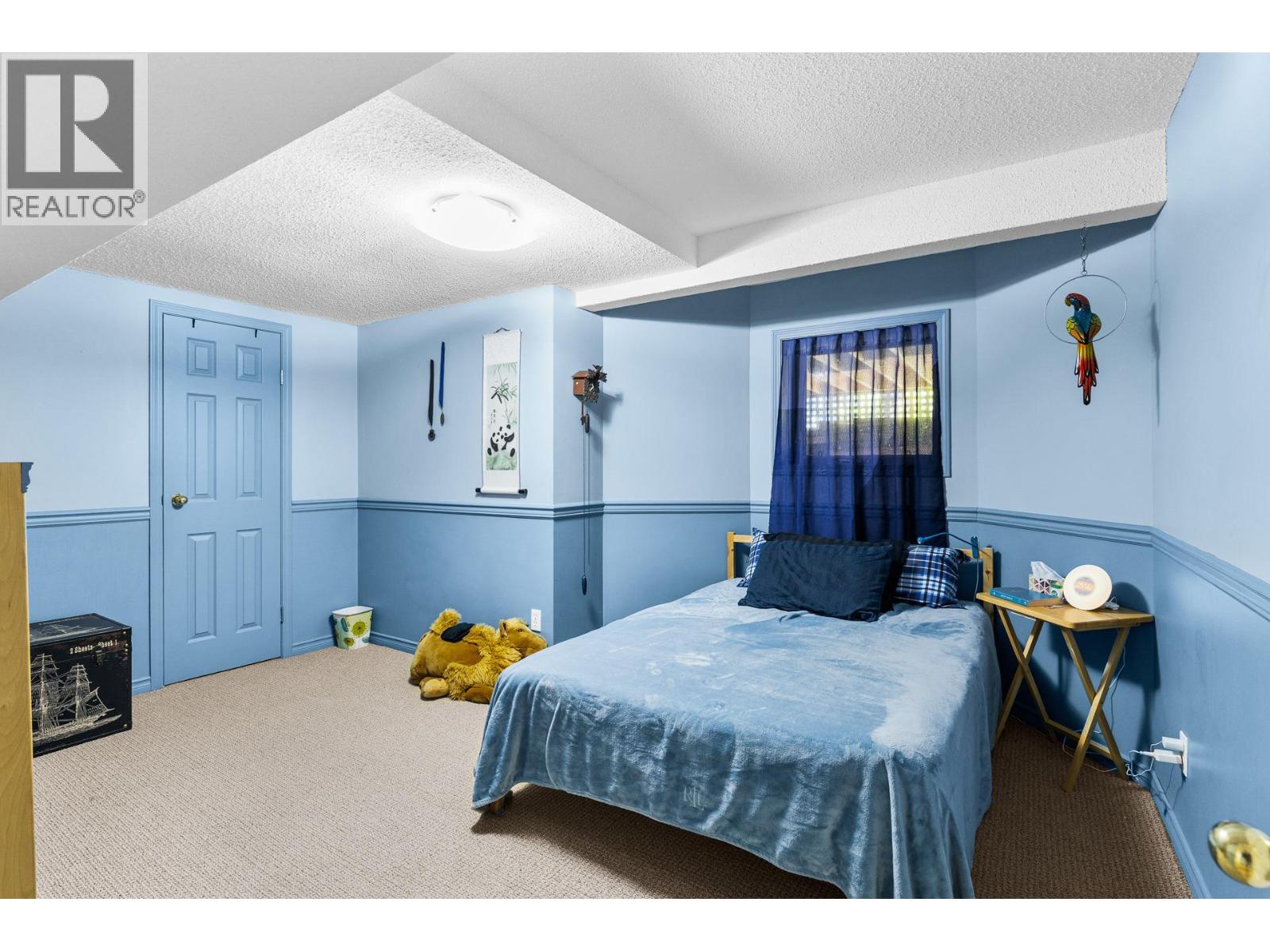 4015 Mahonia Drive