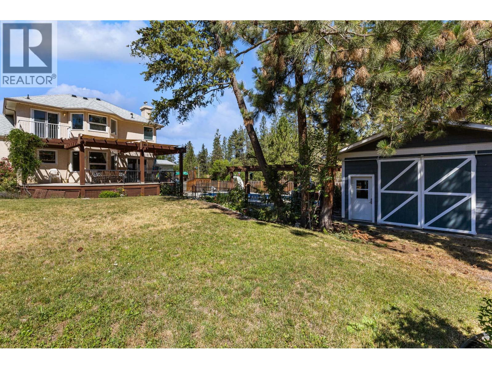 4015 Mahonia Drive