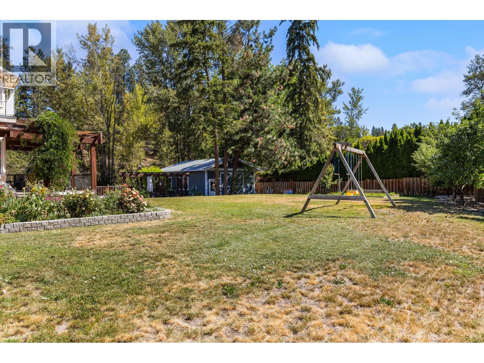 4015 Mahonia Drive