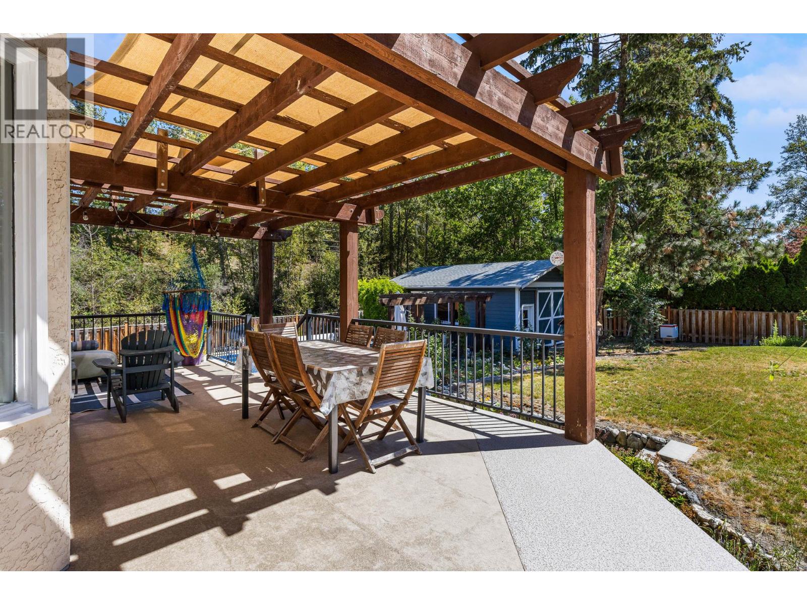 4015 Mahonia Drive