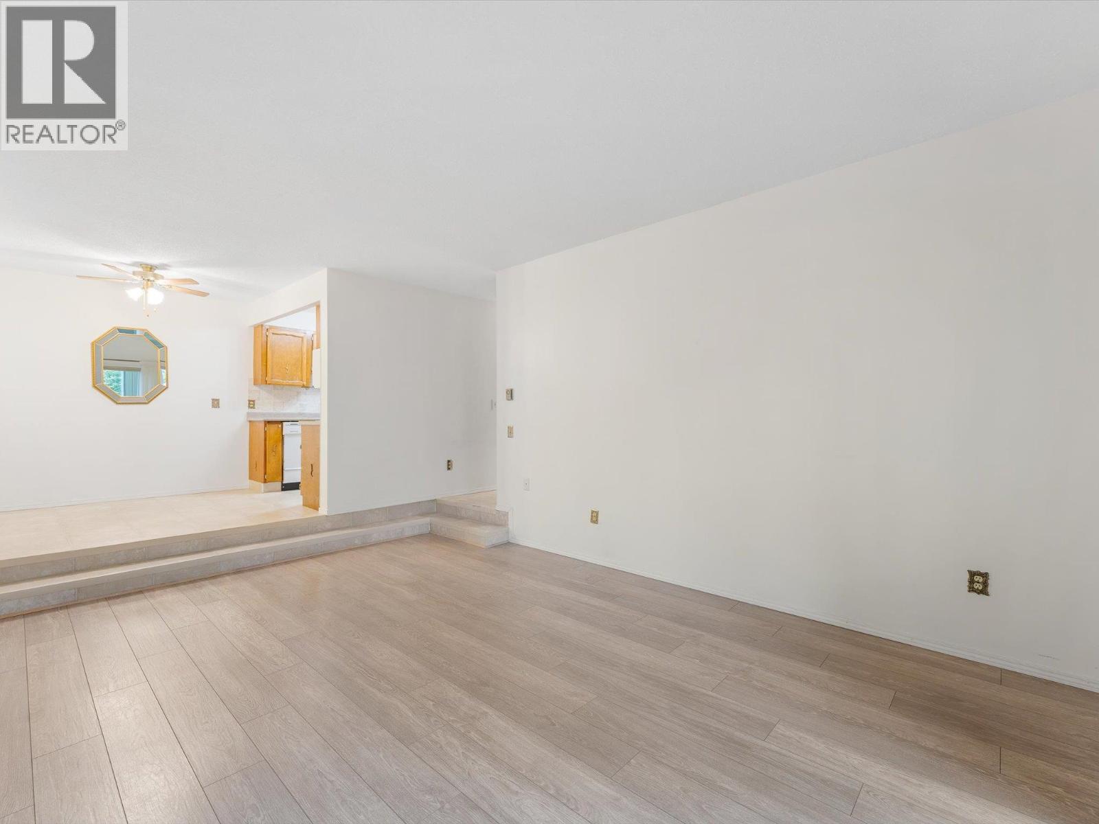 1565 Noble Court Unit# 106