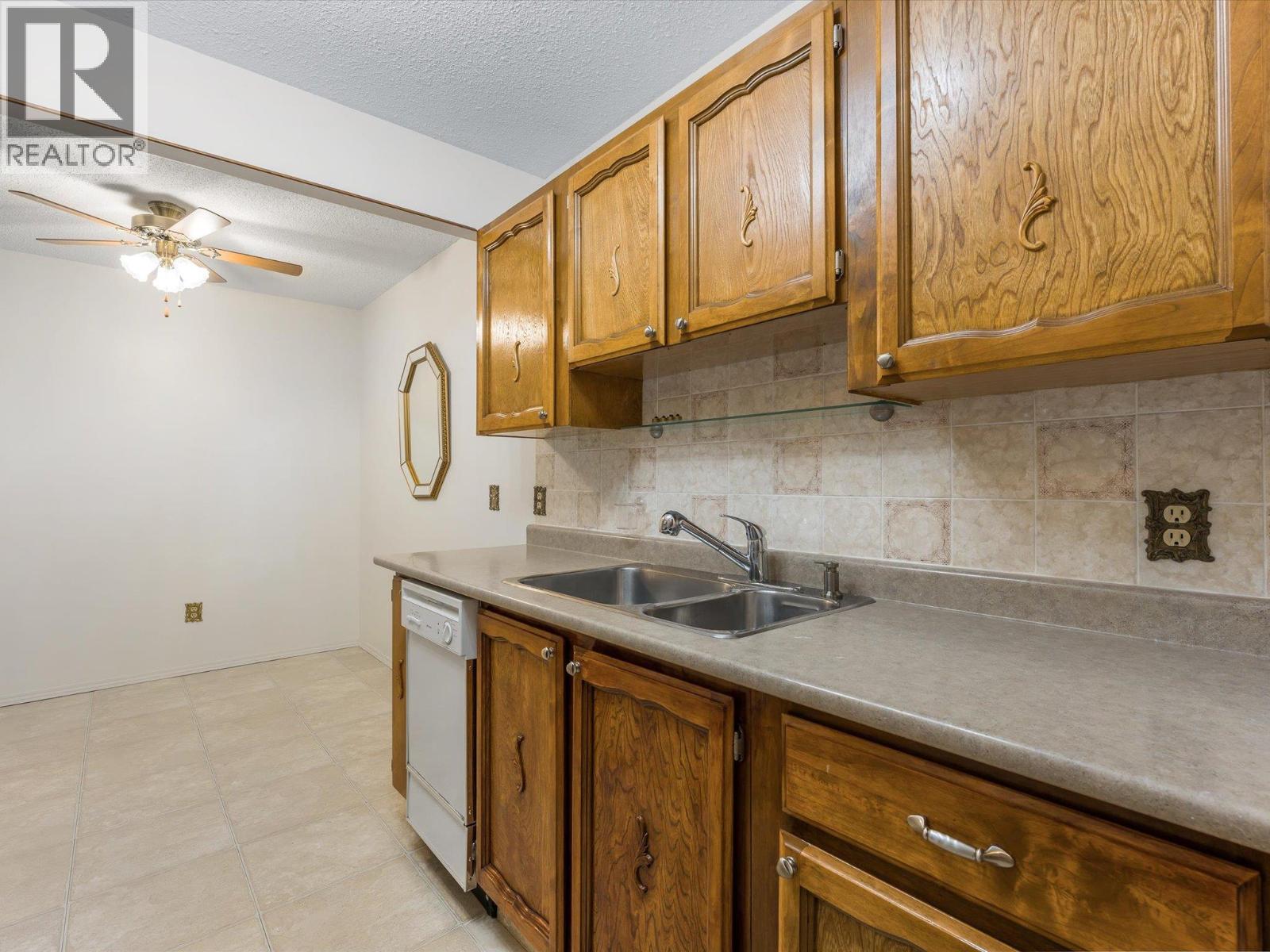 1565 Noble Court Unit# 106