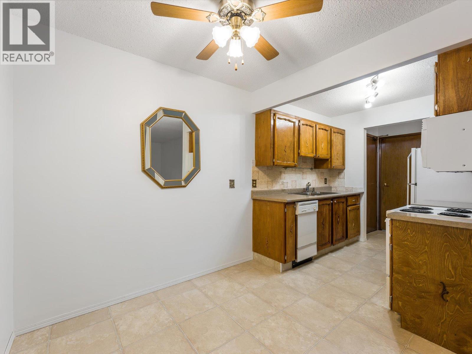 1565 Noble Court Unit# 106