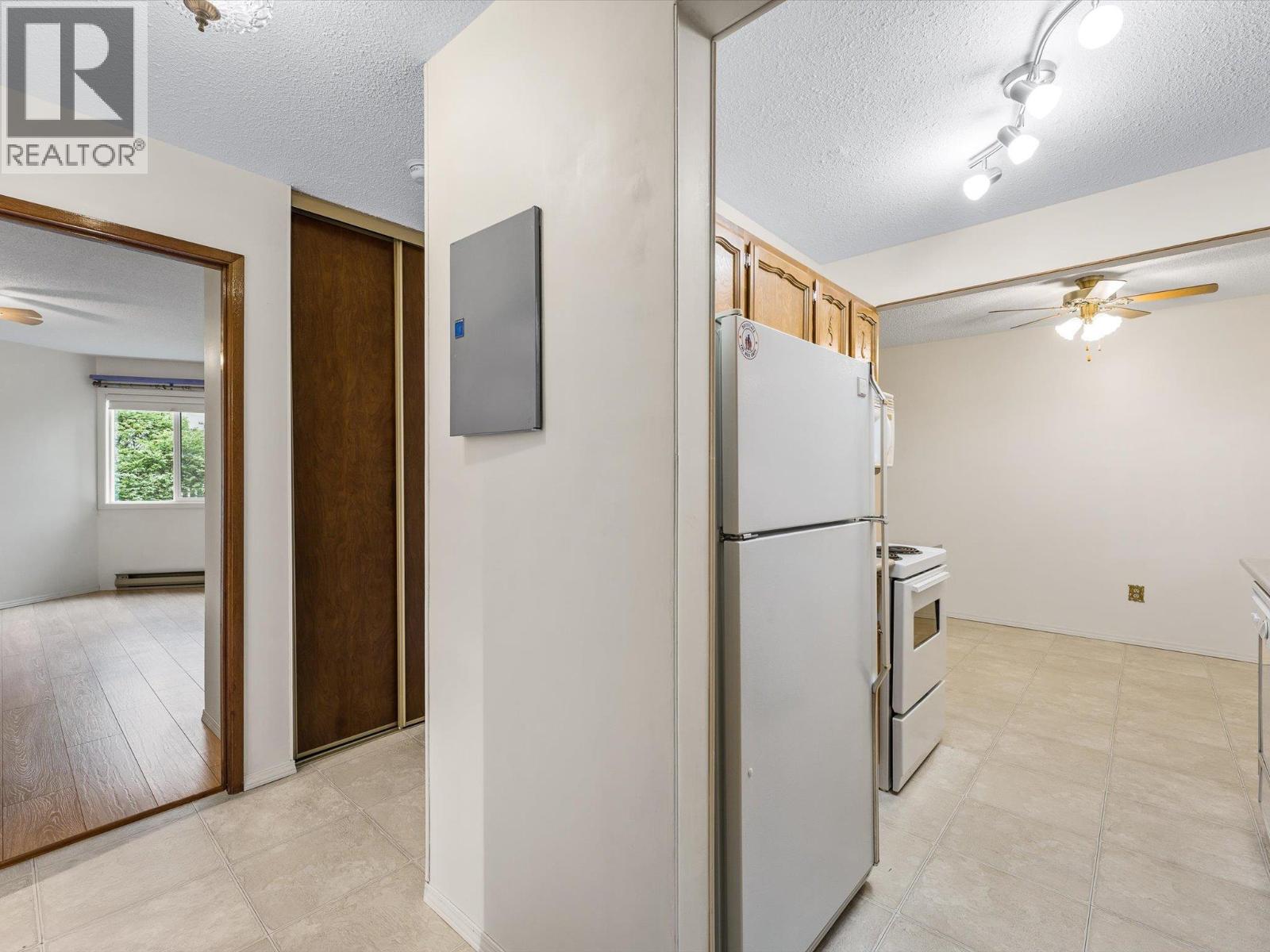 1565 Noble Court Unit# 106
