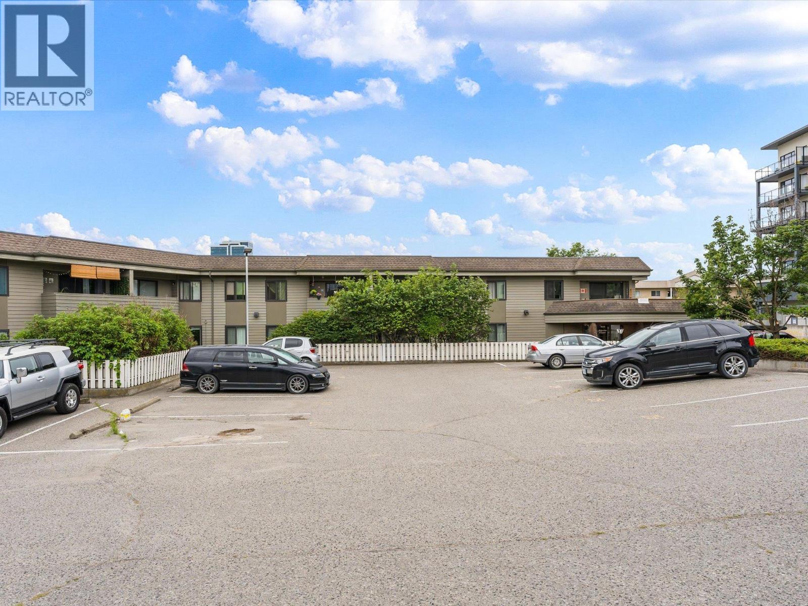 1565 Noble Court Unit# 106