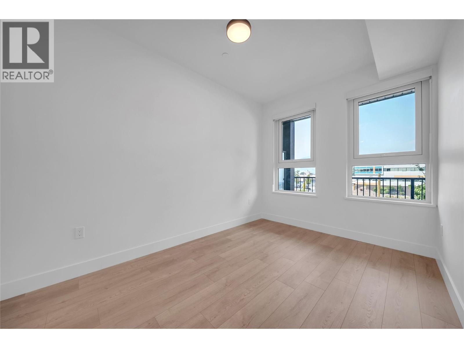 620 Coronation Avenue Unit# 312