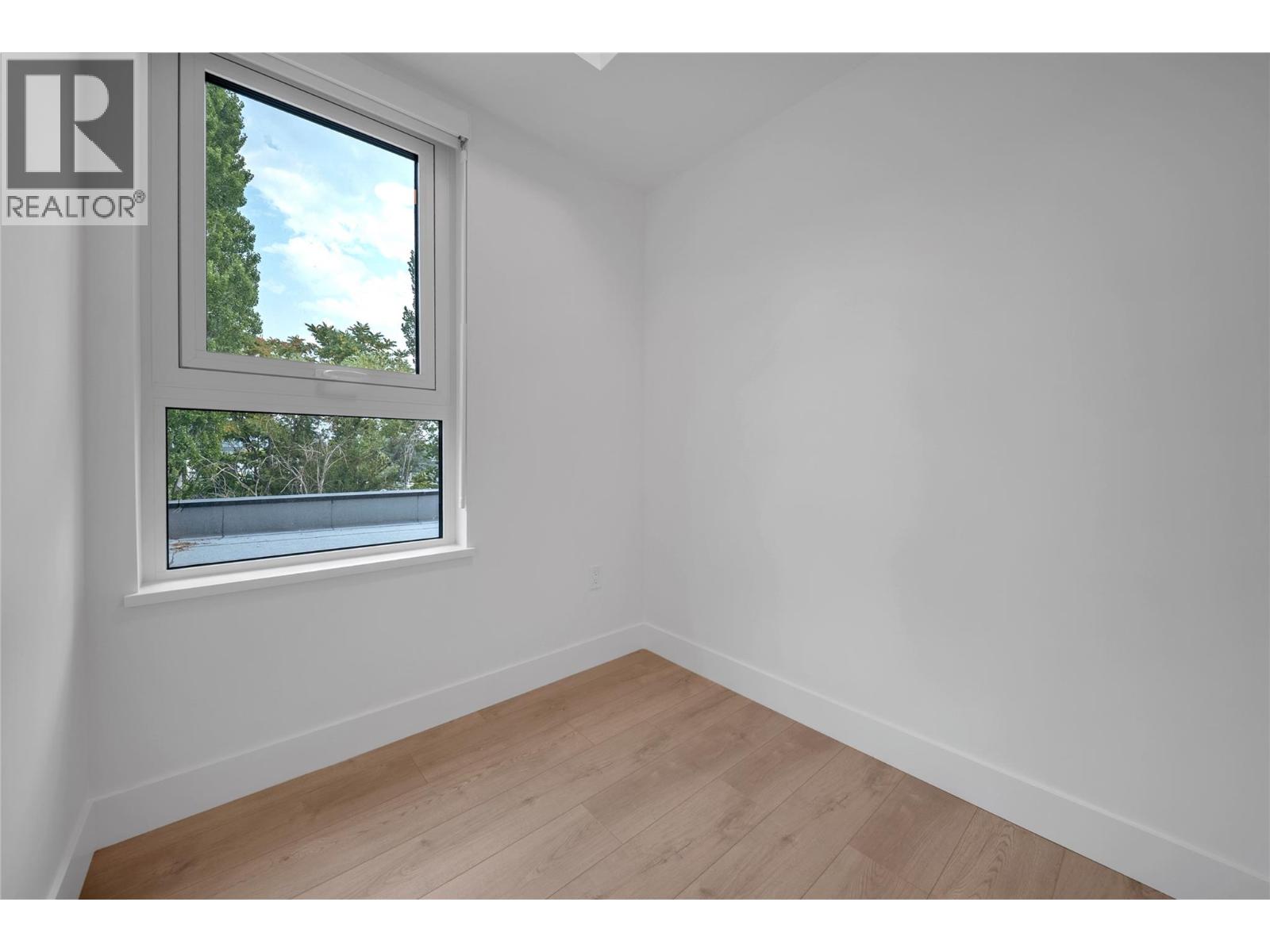 620 Coronation Avenue Unit# 312