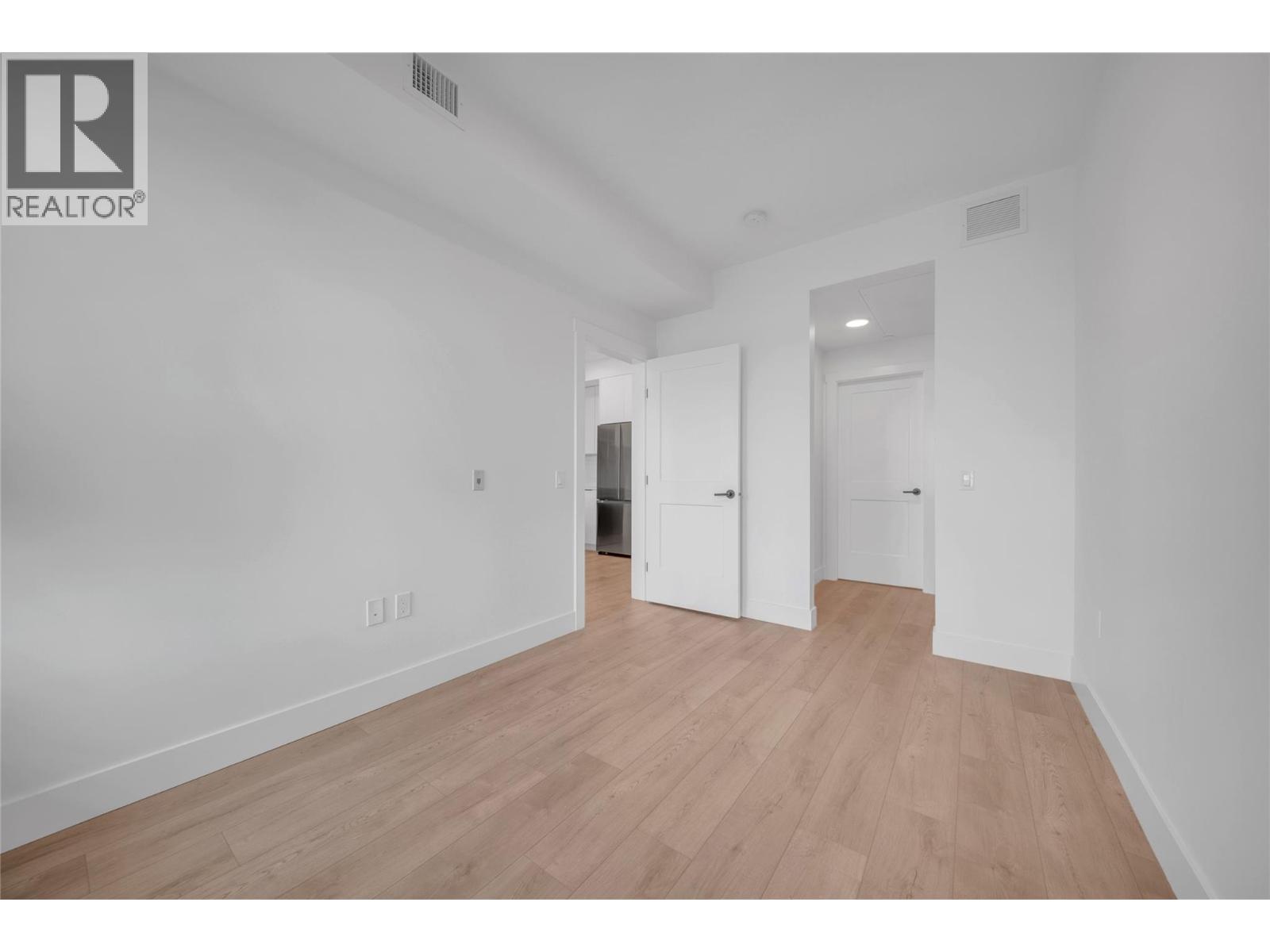 620 Coronation Avenue Unit# 312