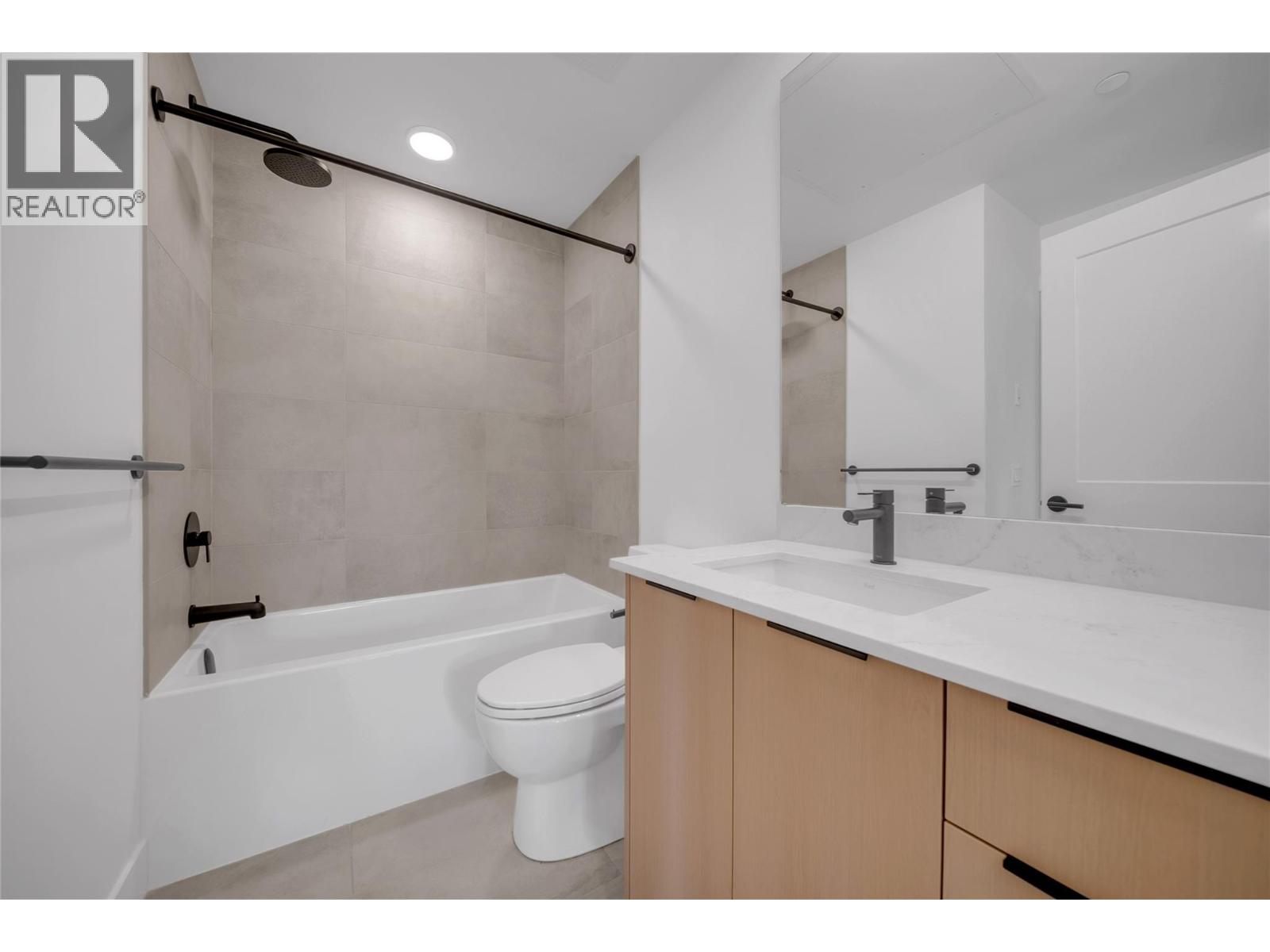 620 Coronation Avenue Unit# 312