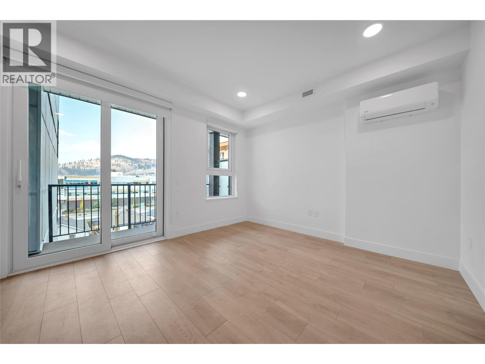 620 Coronation Avenue Unit# 409